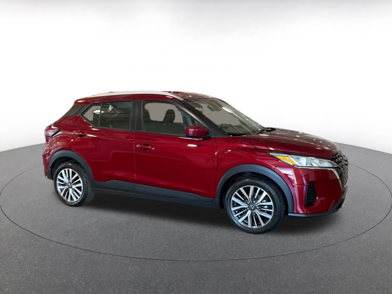 Thumbnail: 2024 Nissan Kicks - 2