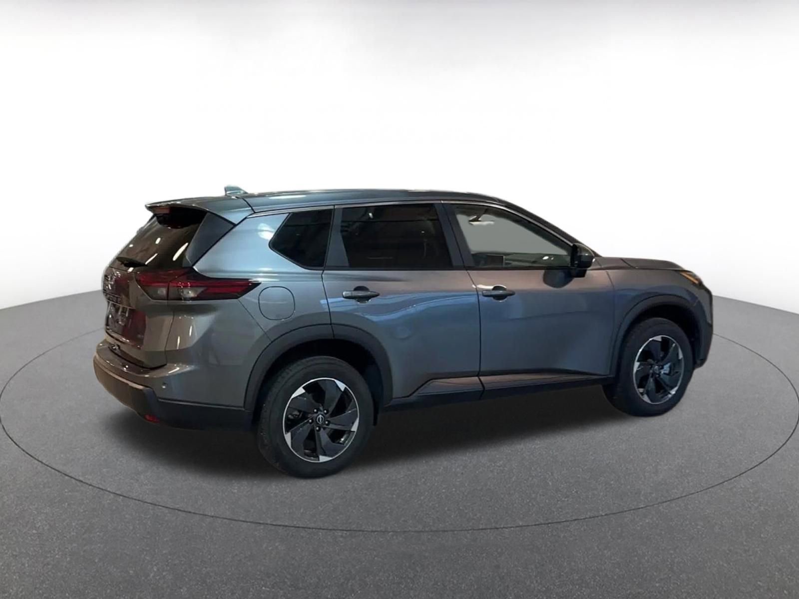 Thumbnail: 2025 Nissan Rogue - 15