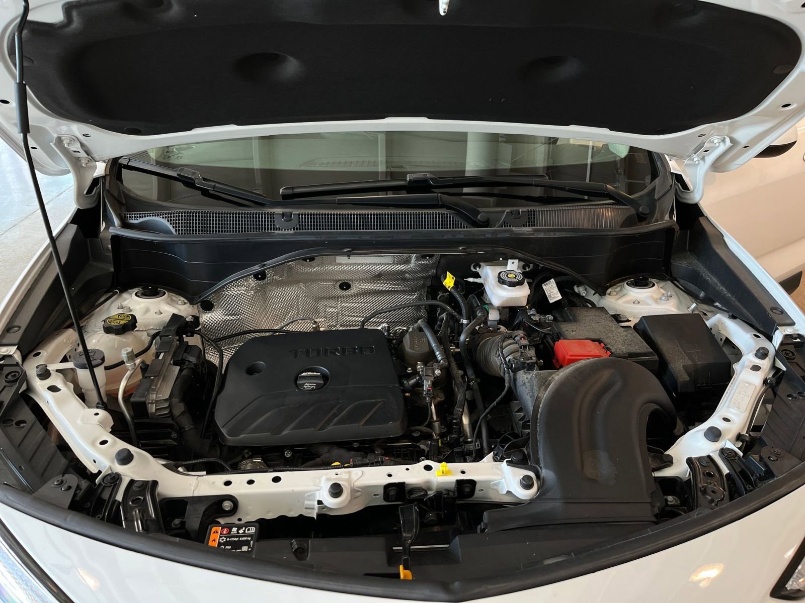 Thumbnail: 2025 Buick Encore GX - 32