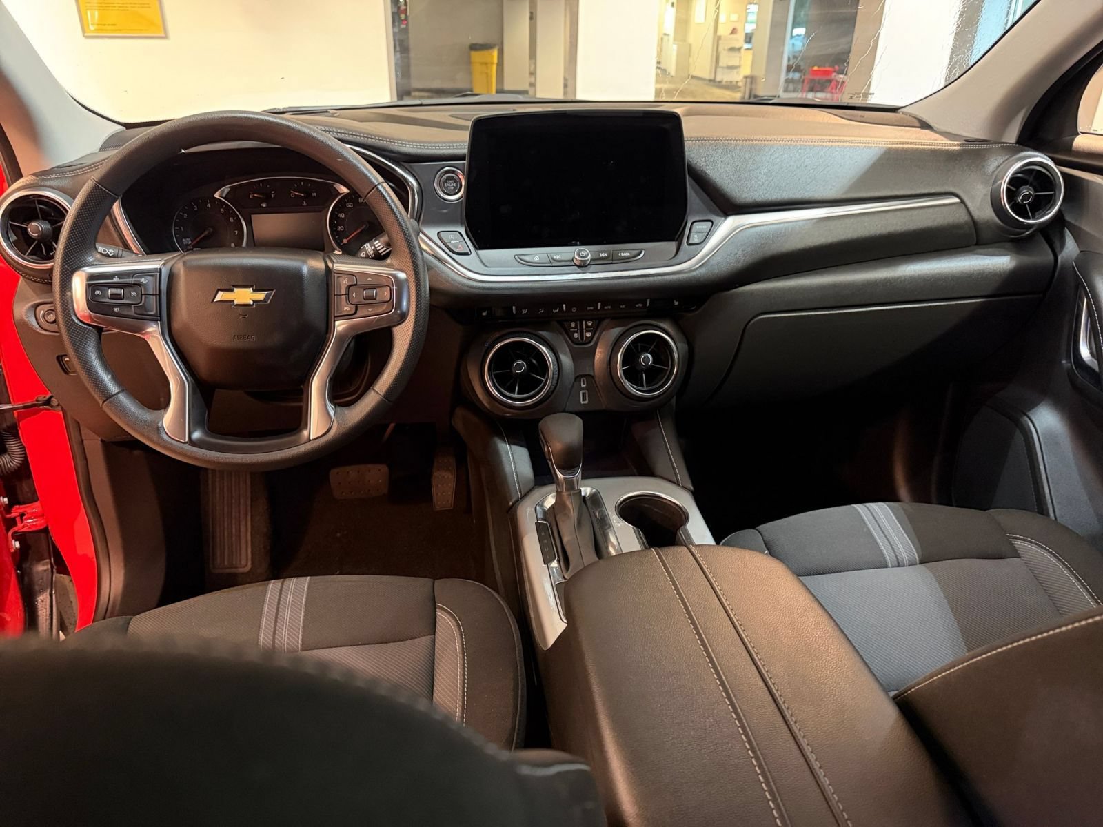 Thumbnail: 2026 Chevrolet Blazer - 33