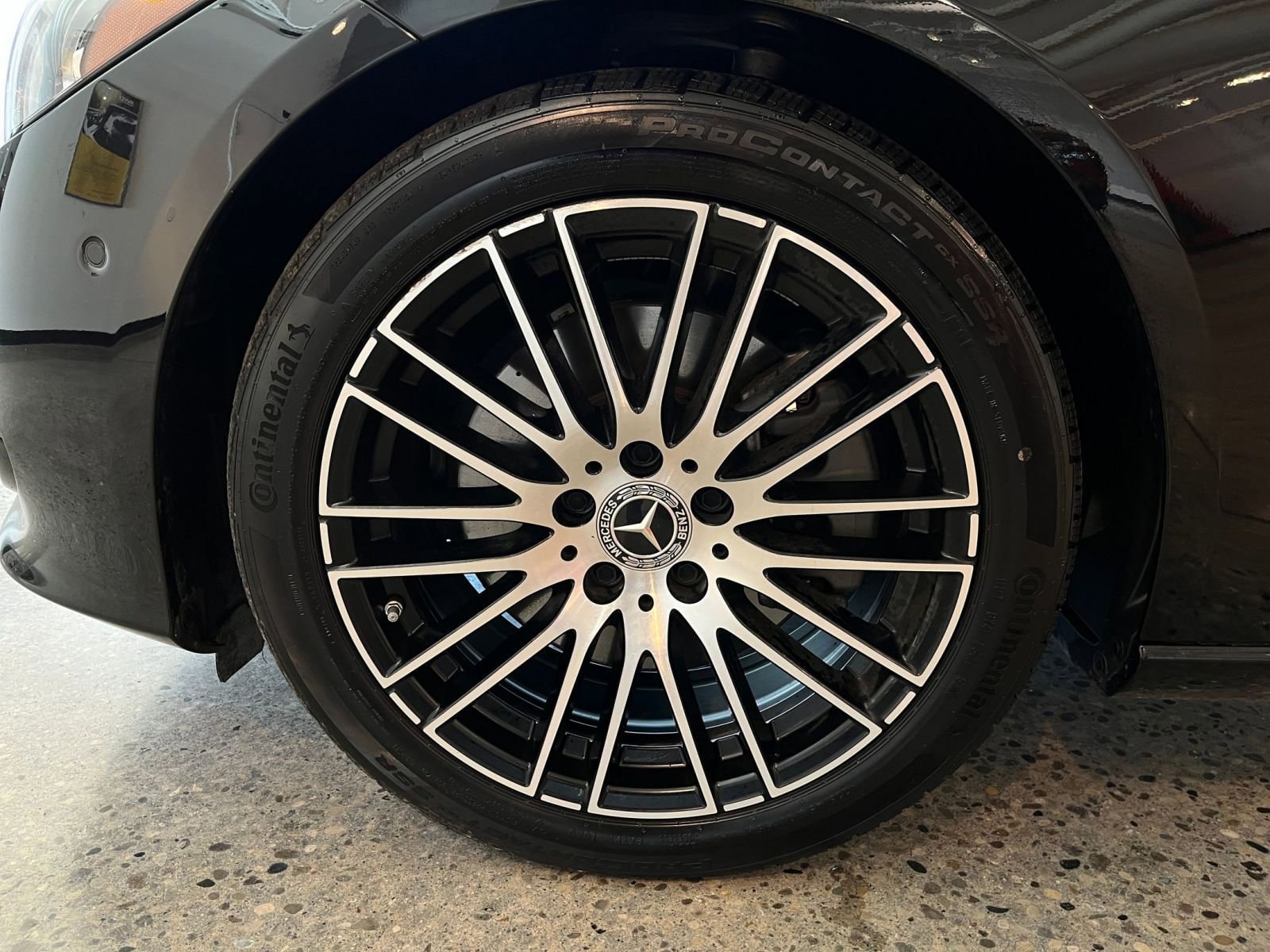 Thumbnail: 2024 Mercedes-Benz C-Class - 30