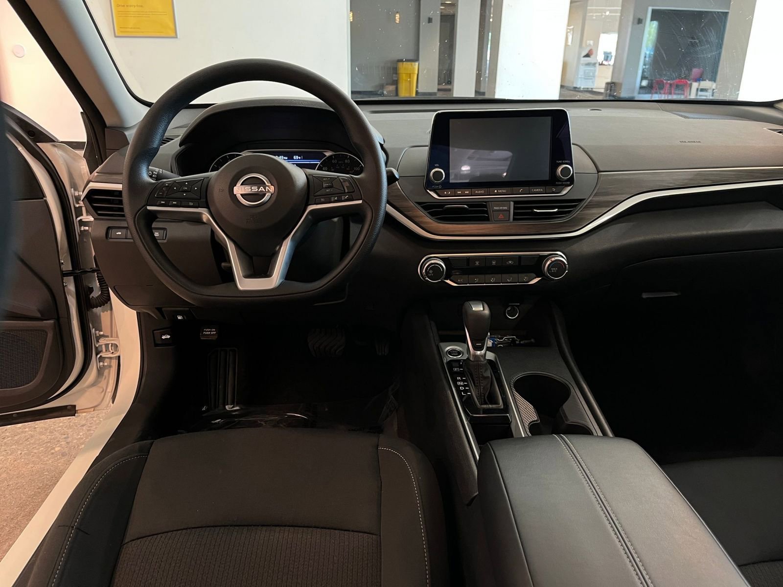Thumbnail: 2025 Nissan Altima - 33