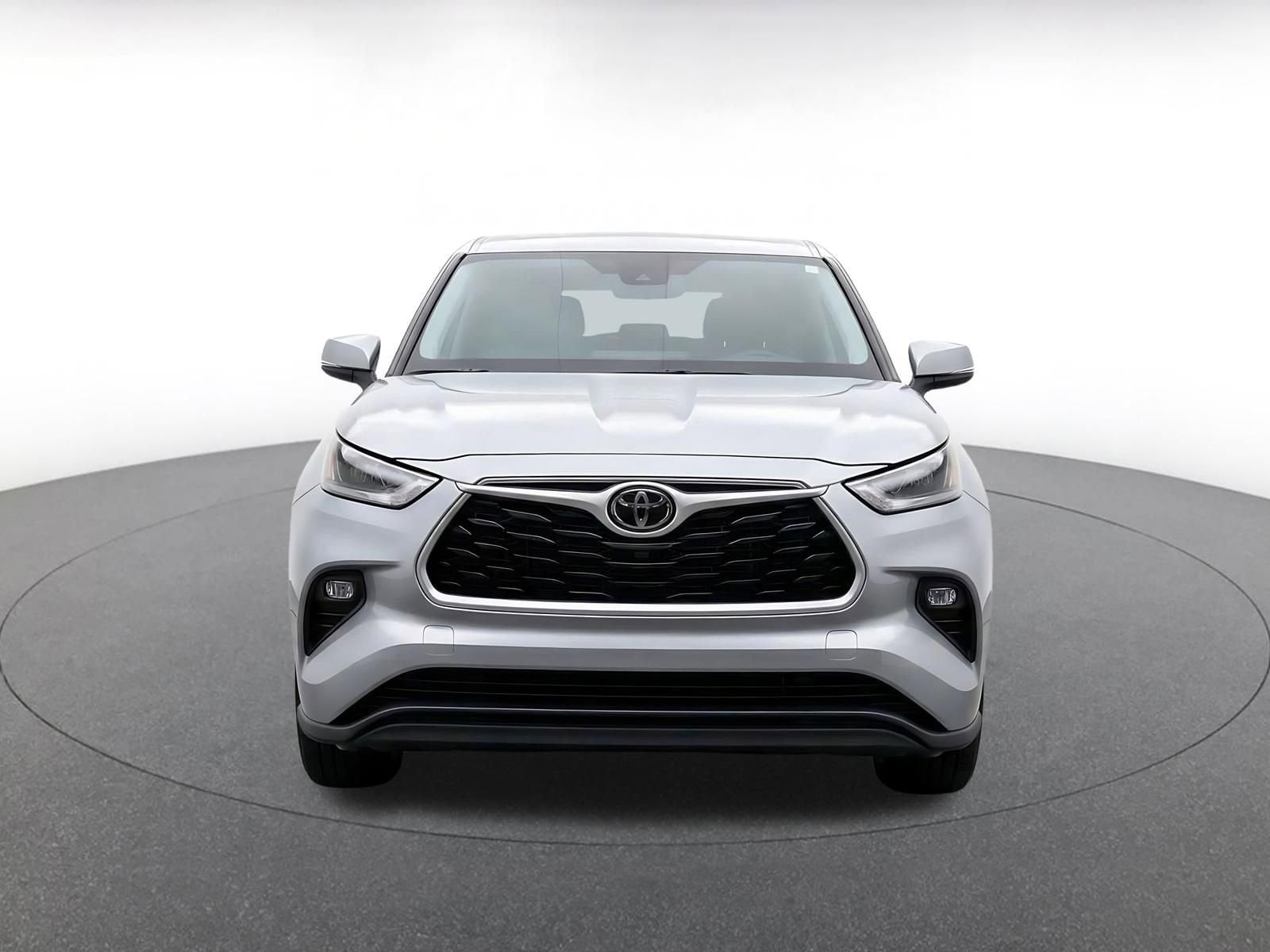 Thumbnail: 2025 Toyota Highlander - 2