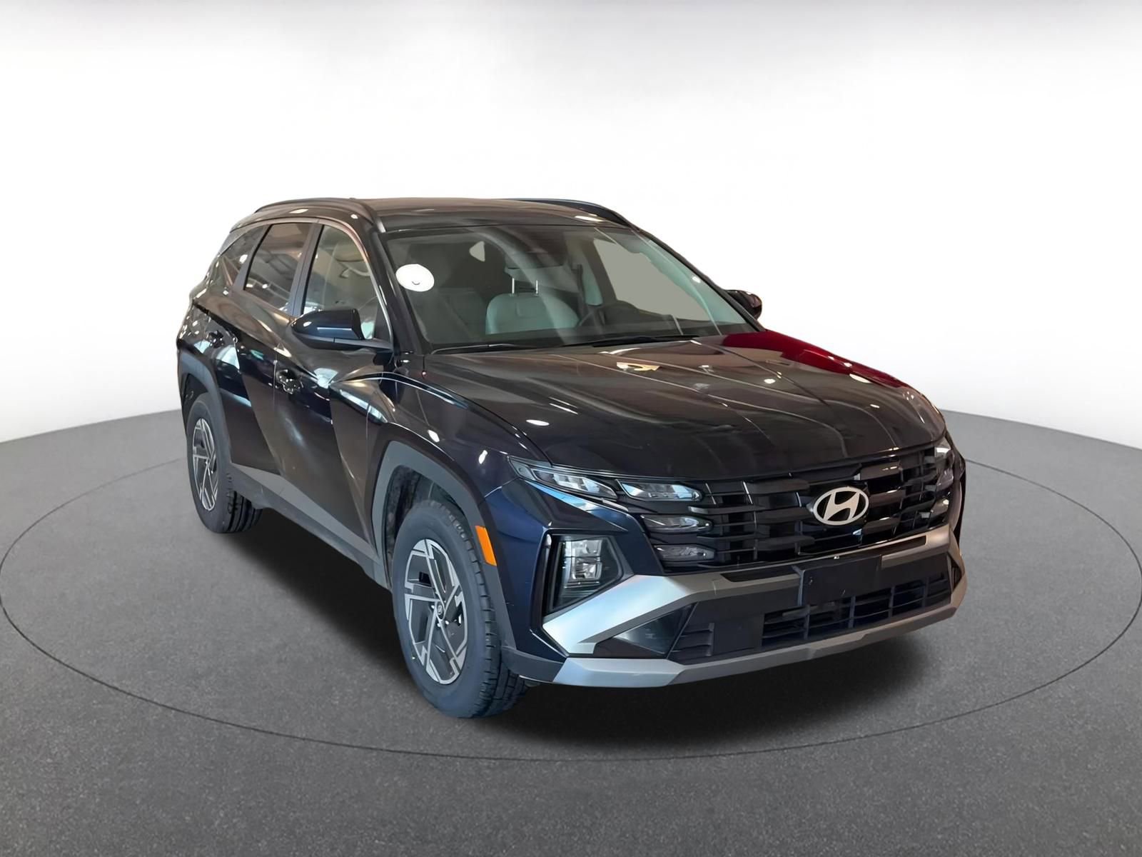 Thumbnail: 2025 Hyundai Tucson - 3