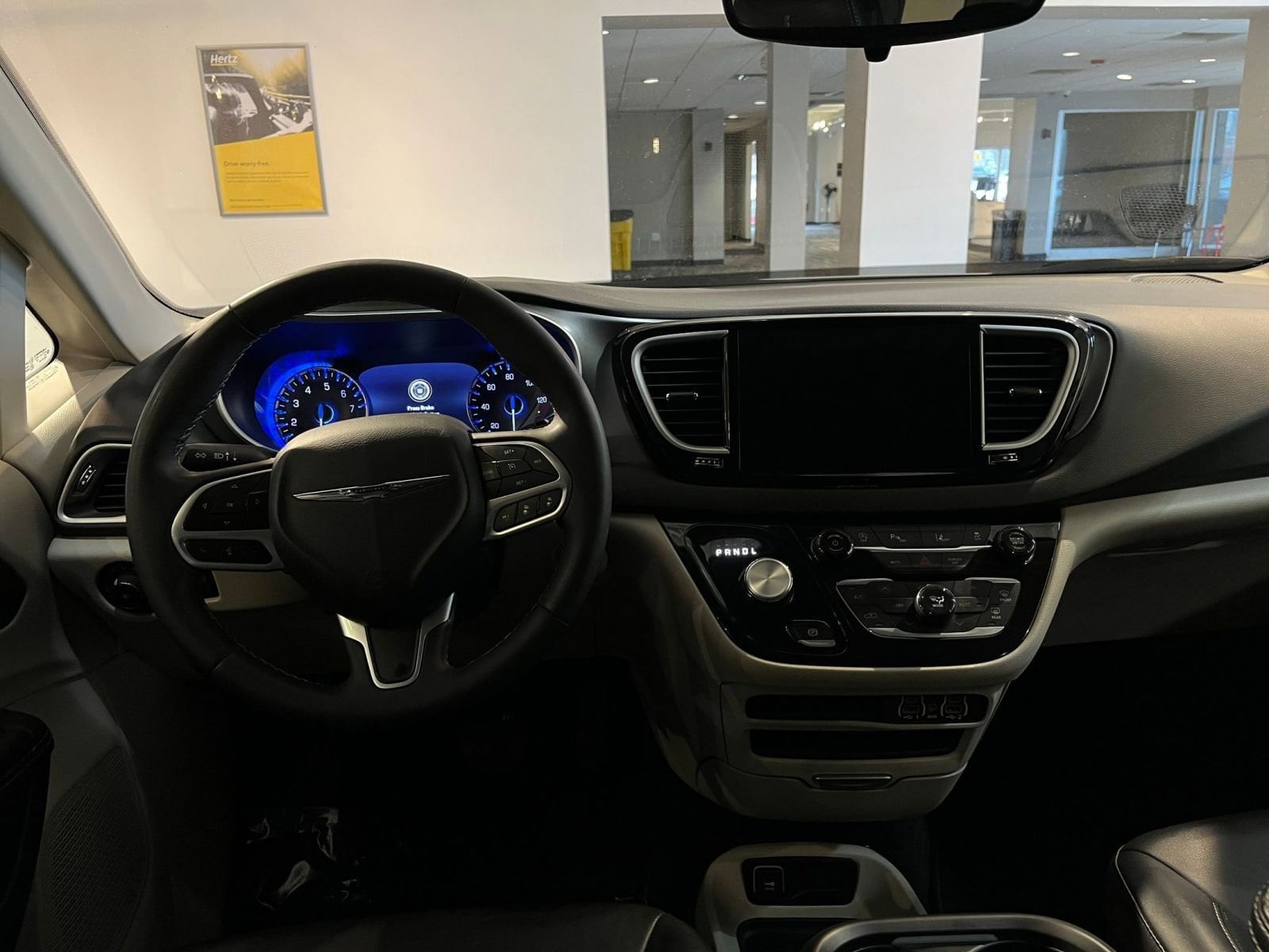 Thumbnail: 2024 Chrysler Pacifica - 34