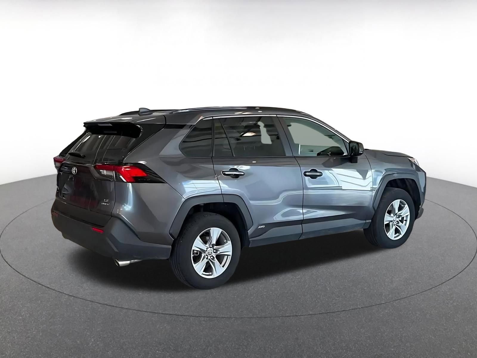 Thumbnail: 2025 Toyota RAV4 - 15