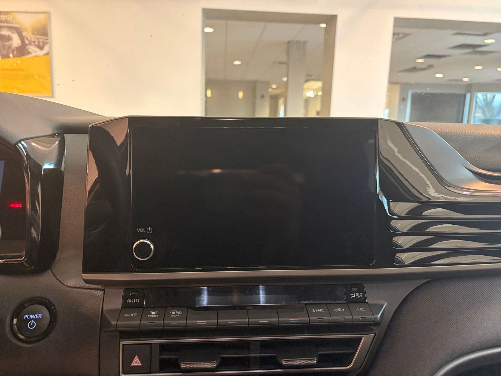 Thumbnail: 2025 Toyota Camry - 18