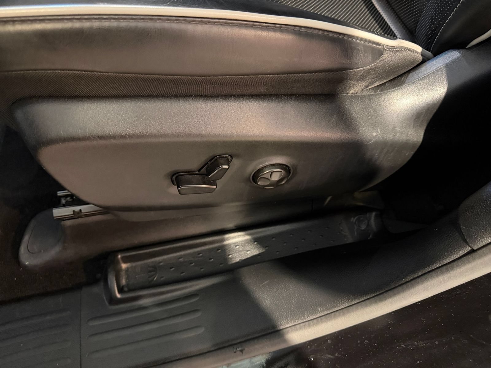 Thumbnail: 2025 Chrysler Pacifica - 19