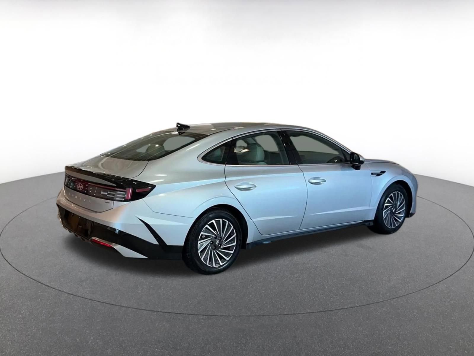 Thumbnail: 2025 Hyundai Sonata - 15