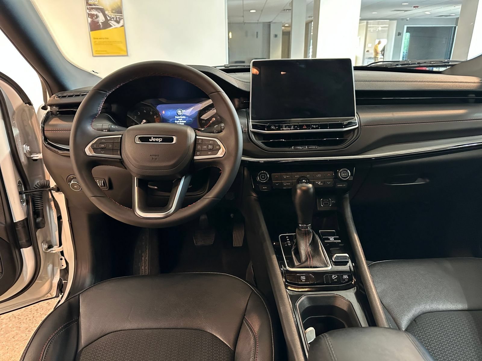 Thumbnail: 2025 Jeep Compass - 34