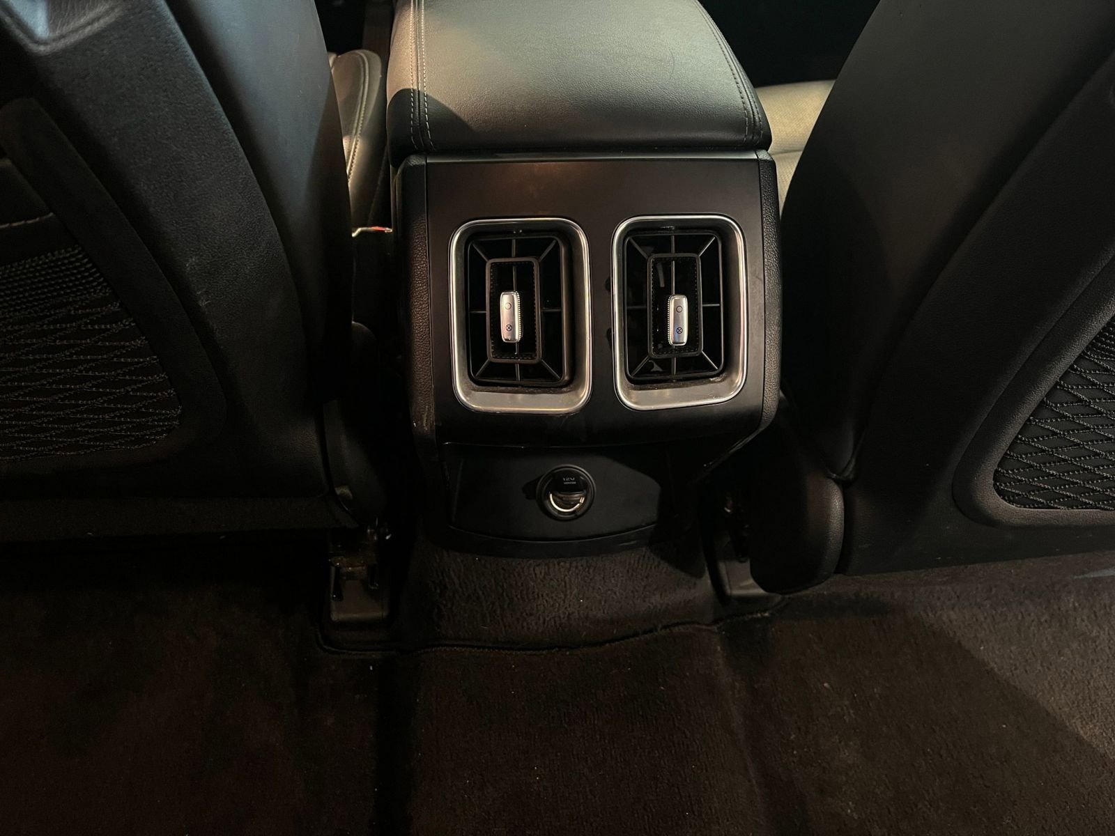 Thumbnail: 2024 Kia Sorento - 23