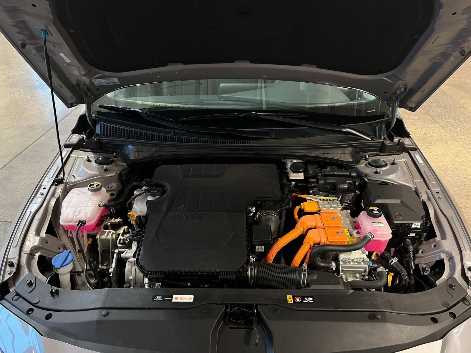 Thumbnail: 2025 Hyundai Elantra - 32