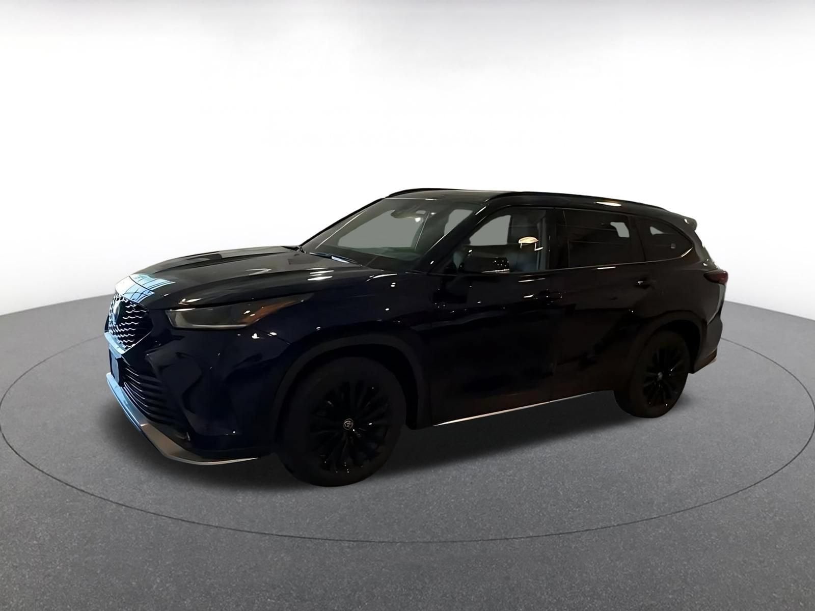 Thumbnail: 2025 Toyota Highlander - 8