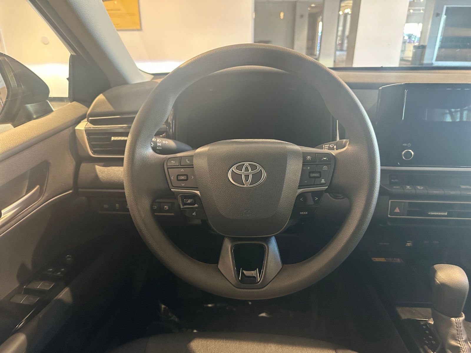 Thumbnail: 2025 Toyota Camry - 28