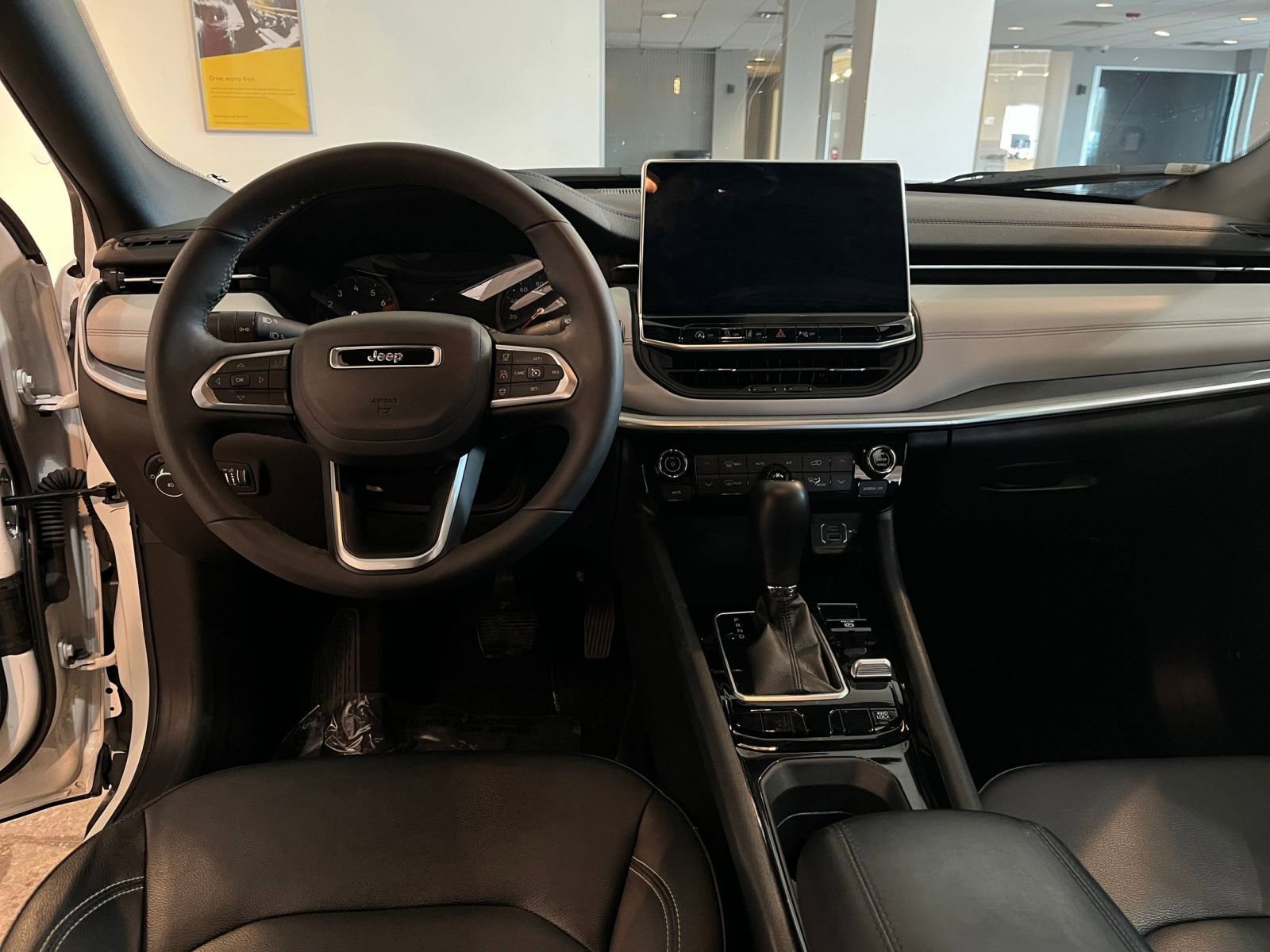 Thumbnail: 2025 Jeep Compass - 34