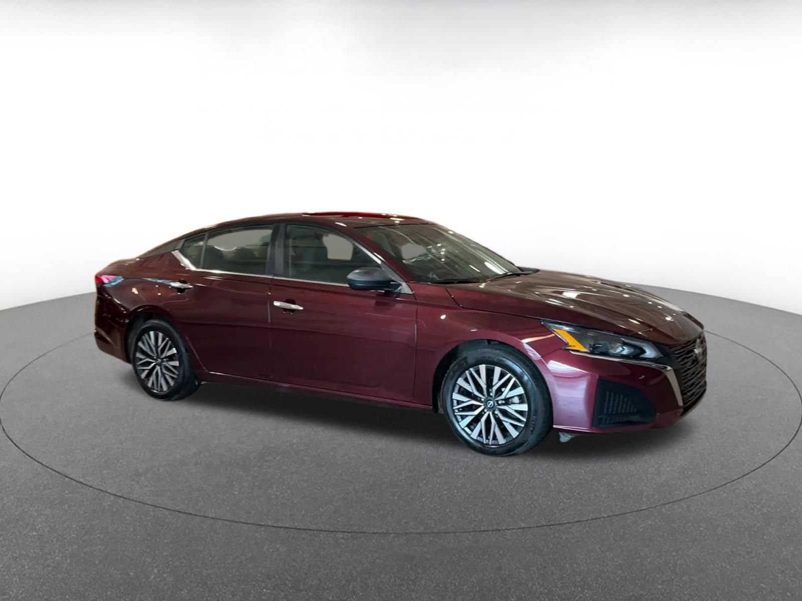 Thumbnail: 2024 Nissan Altima - 2