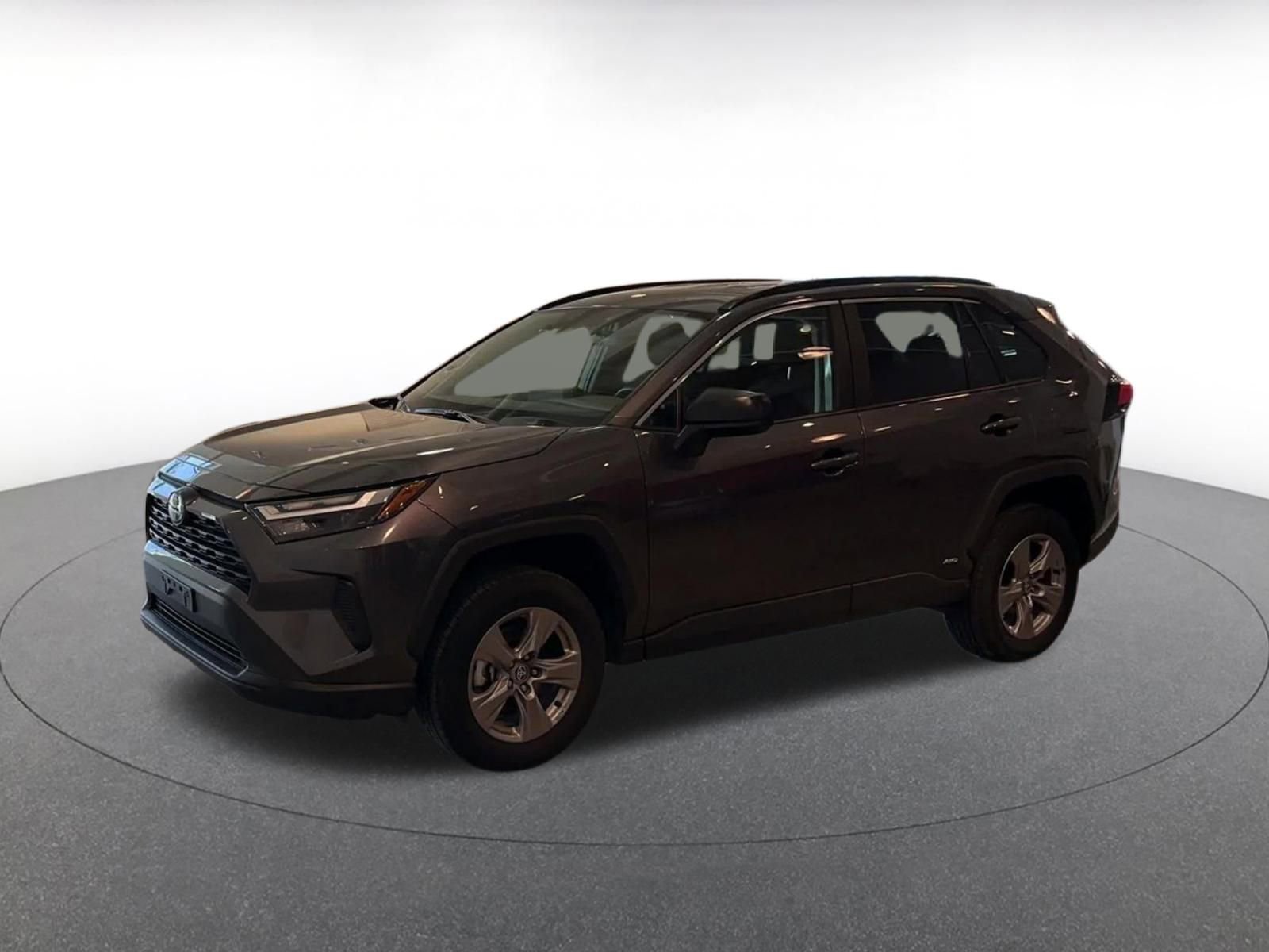 Thumbnail: 2025 Toyota RAV4 - 8