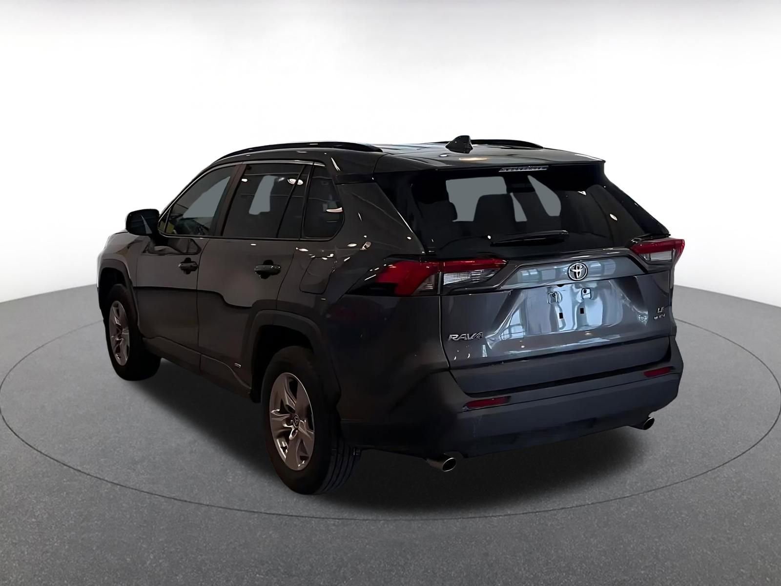 Thumbnail: 2025 Toyota RAV4 - 11