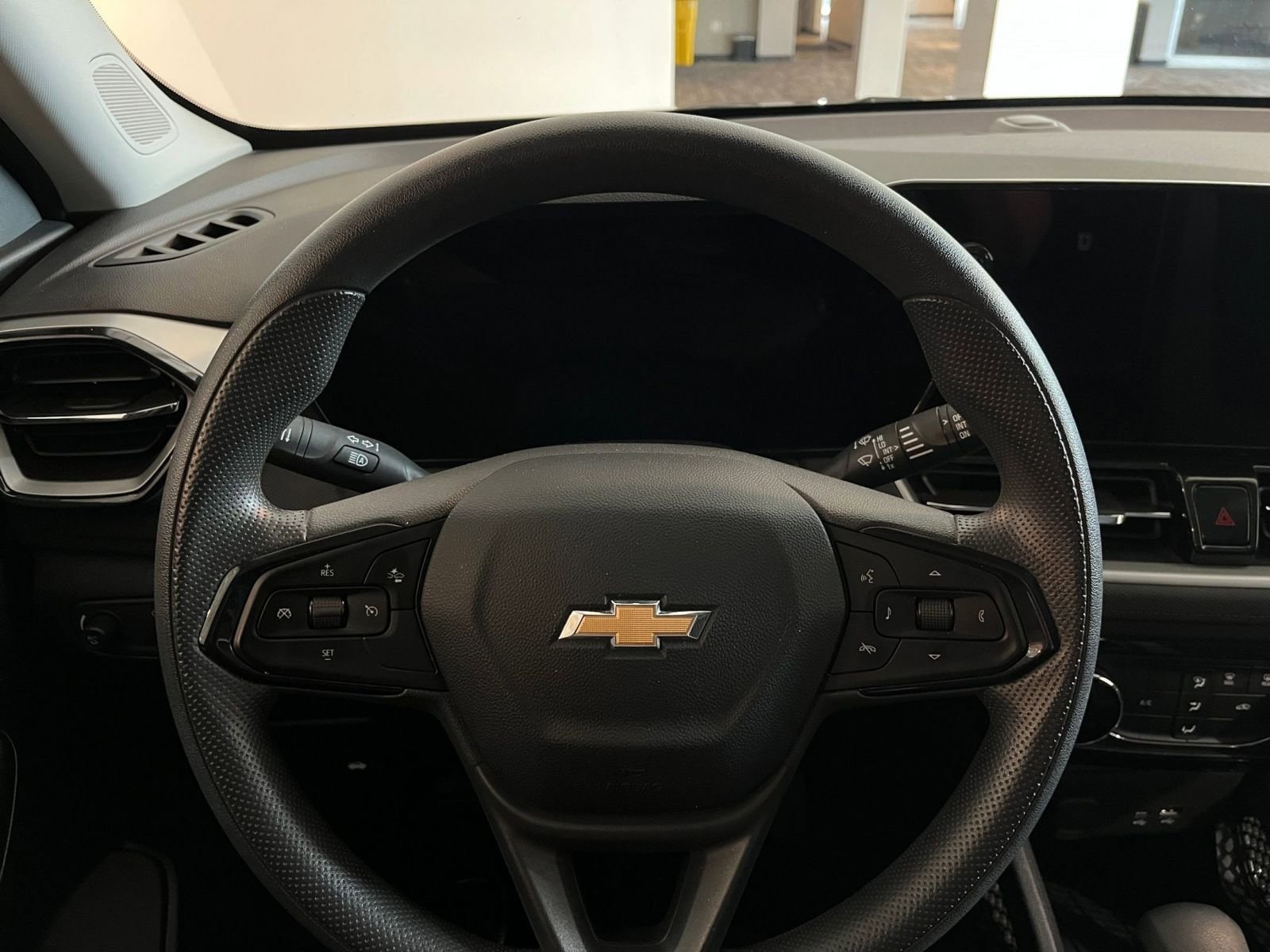 Thumbnail: 2024 Chevrolet TrailBlazer - 25