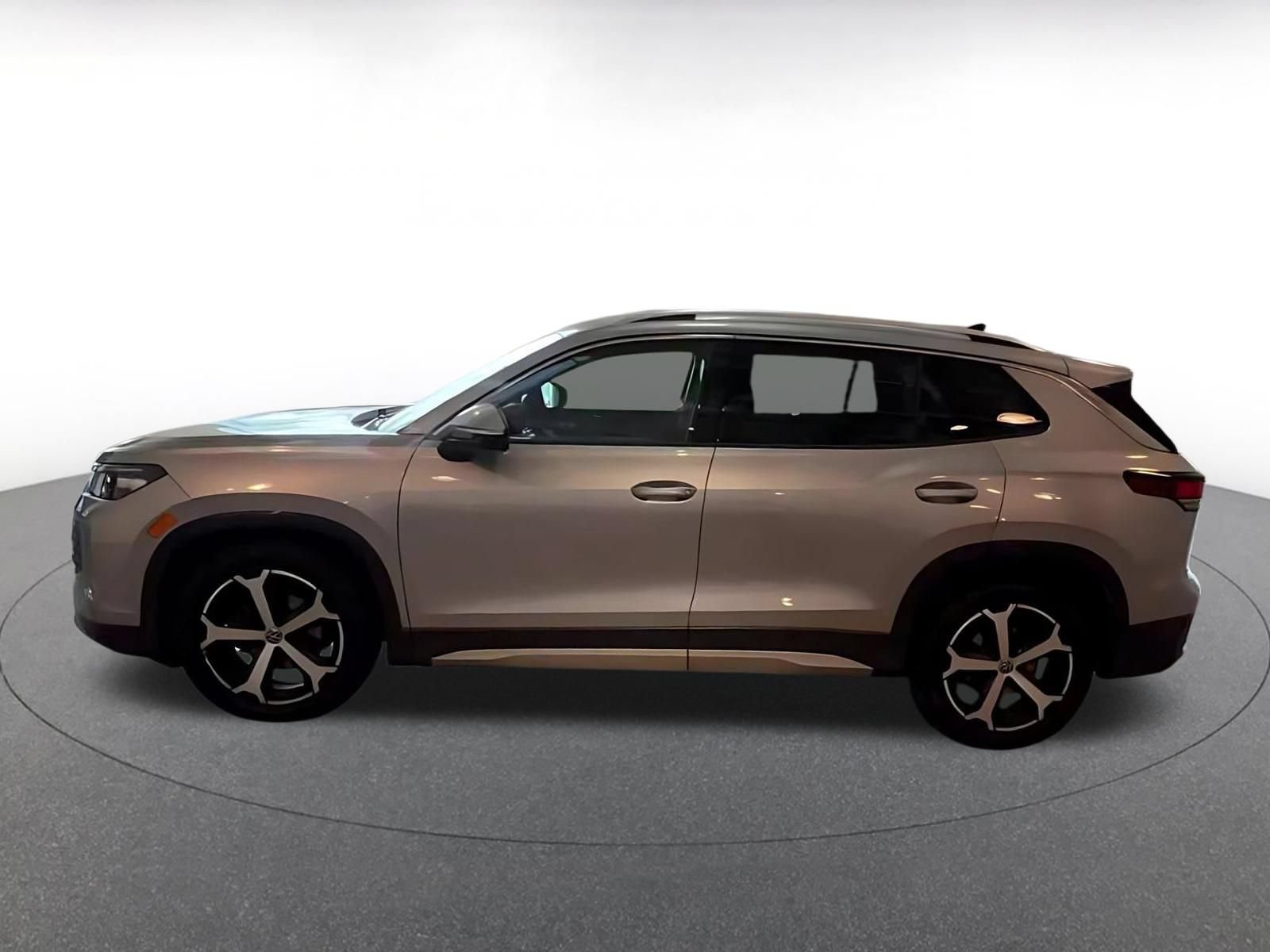 Thumbnail: 2026 Volkswagen Tiguan - 8