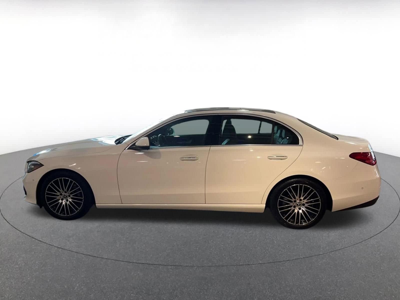 Thumbnail: 2024 Mercedes-Benz C-Class - 9