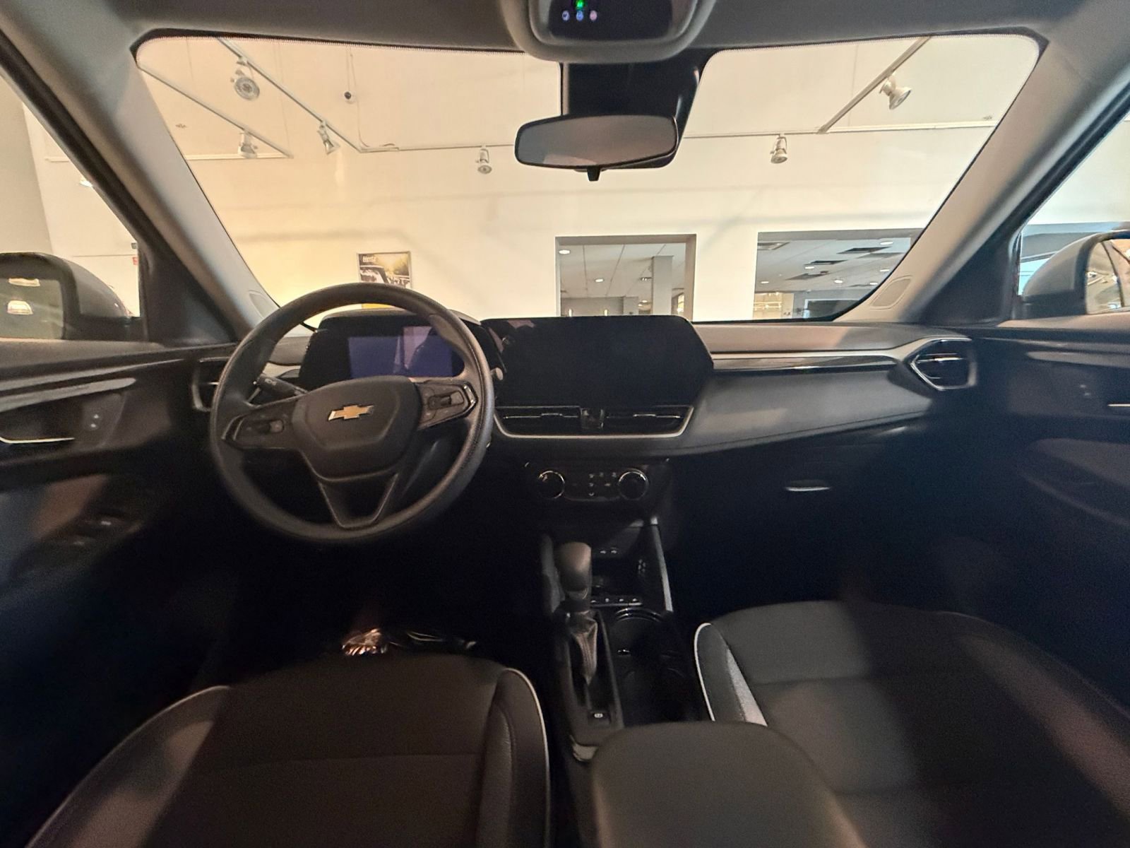 Thumbnail: 2025 Chevrolet TrailBlazer - 31