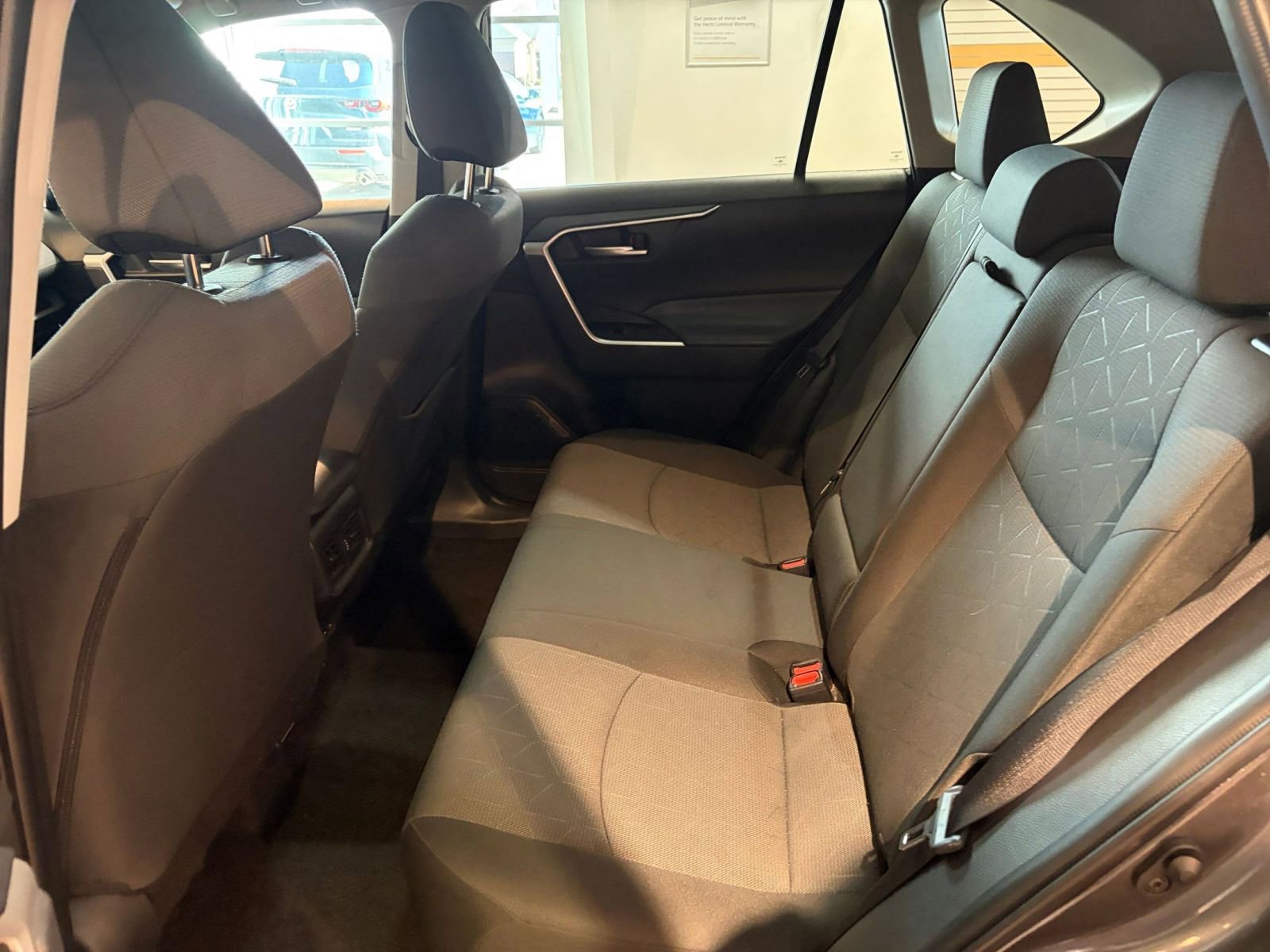 Thumbnail: 2025 Toyota RAV4 - 25