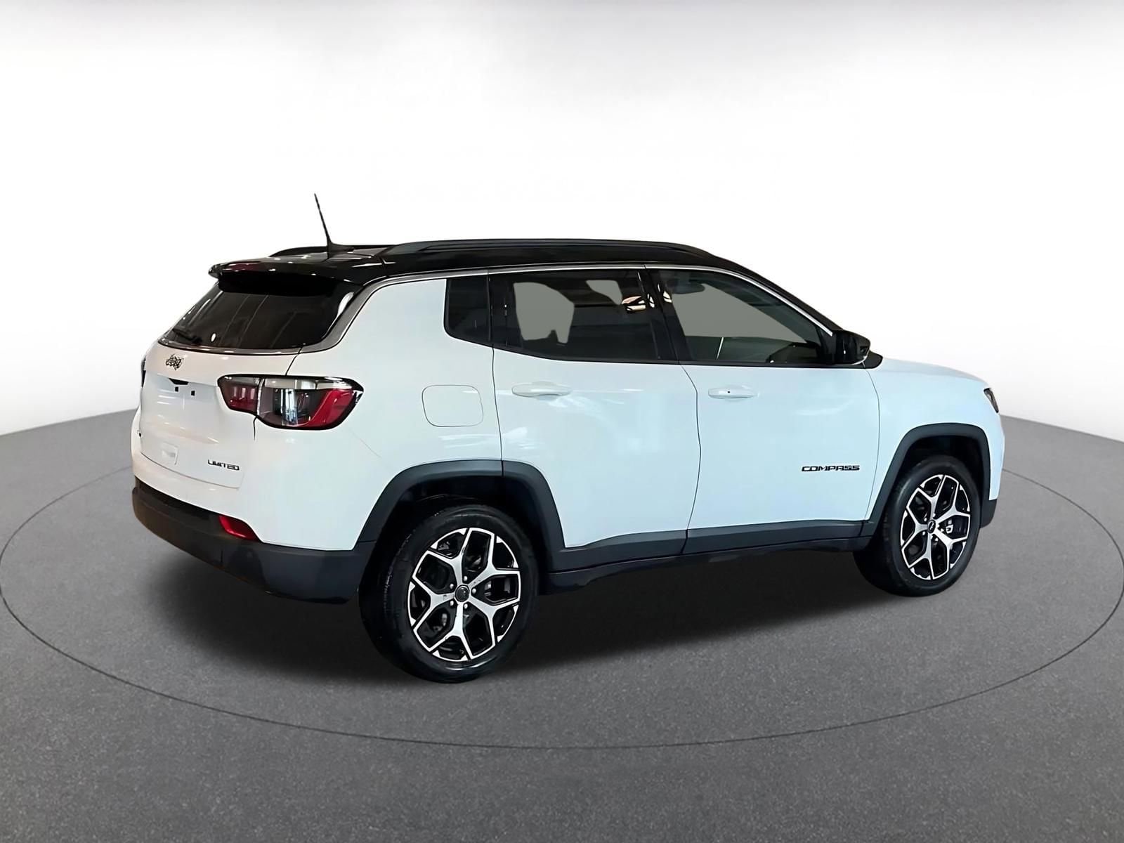 Thumbnail: 2025 Jeep Compass - 14