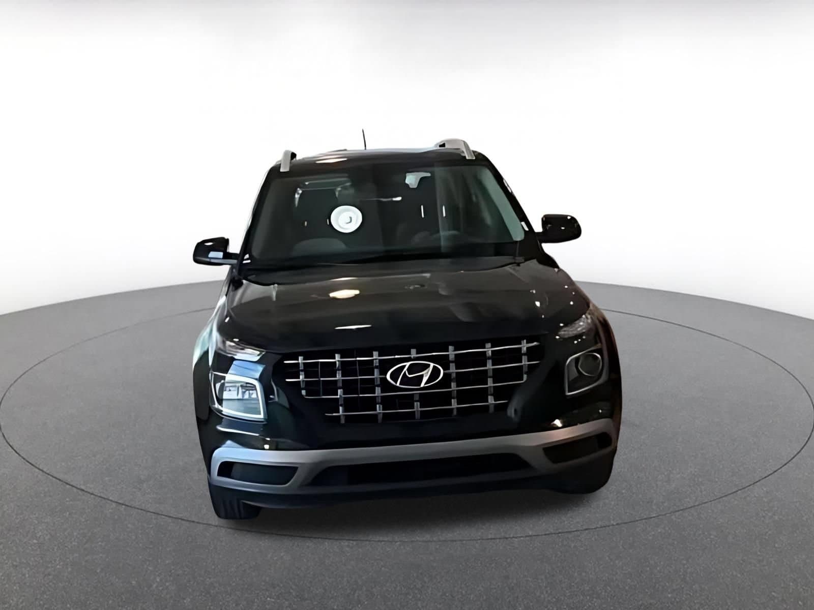 Thumbnail: 2025 Hyundai Venue - 15
