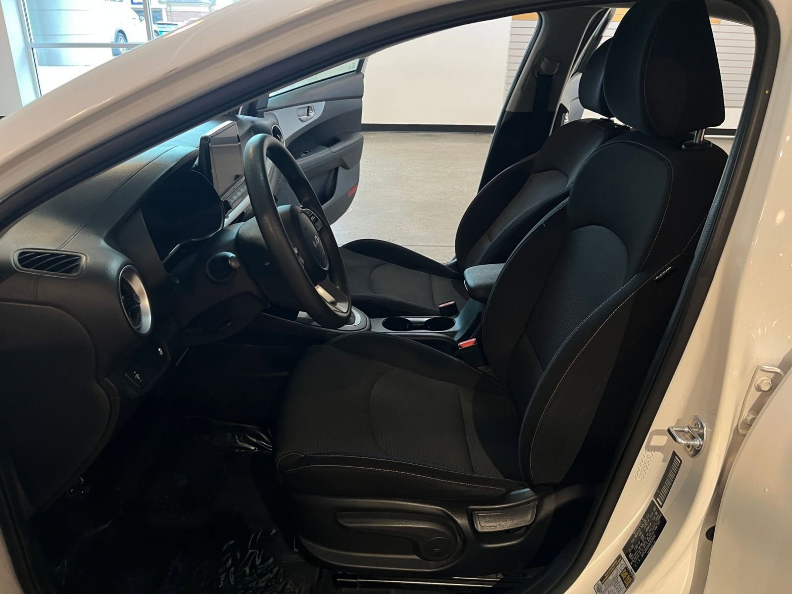 Thumbnail: 2024 Kia Forte - 25