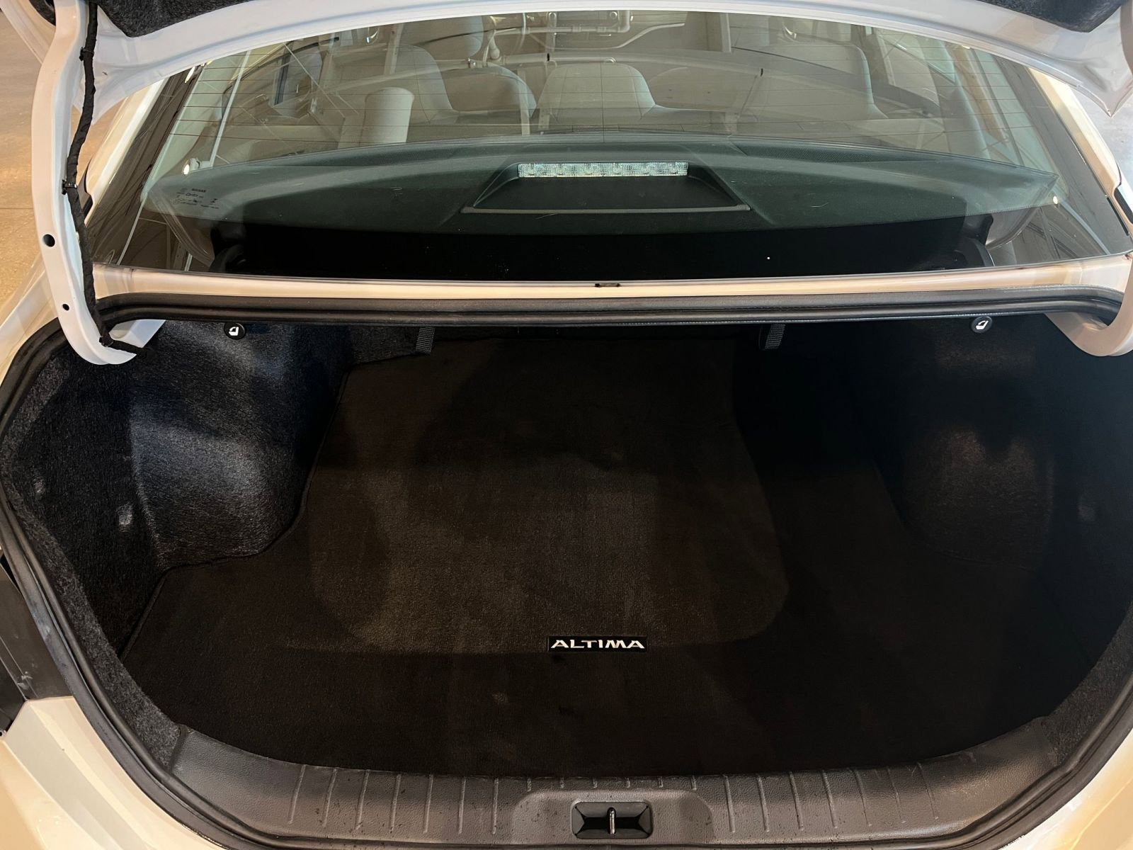 Thumbnail: 2025 Nissan Altima - 31