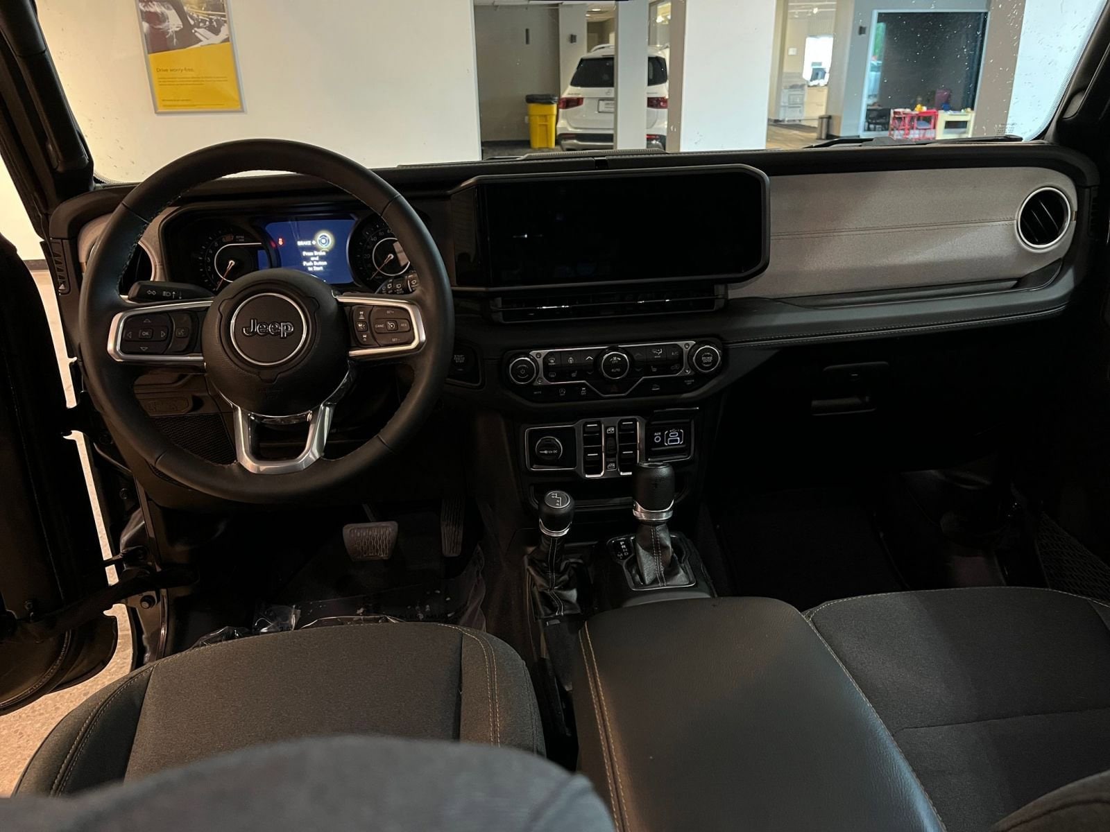 Thumbnail: 2025 Jeep Wrangler - 33