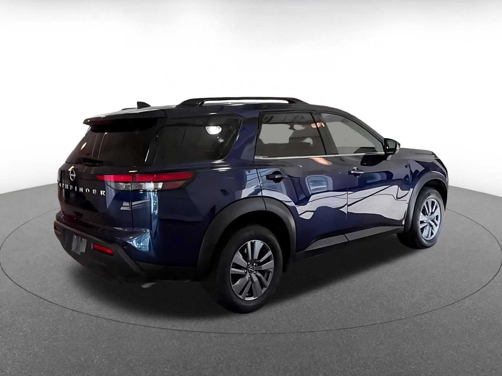 Thumbnail: 2025 Nissan Pathfinder - 11