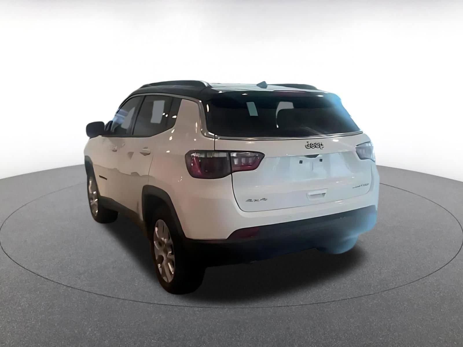 Thumbnail: 2025 Jeep Compass - 10