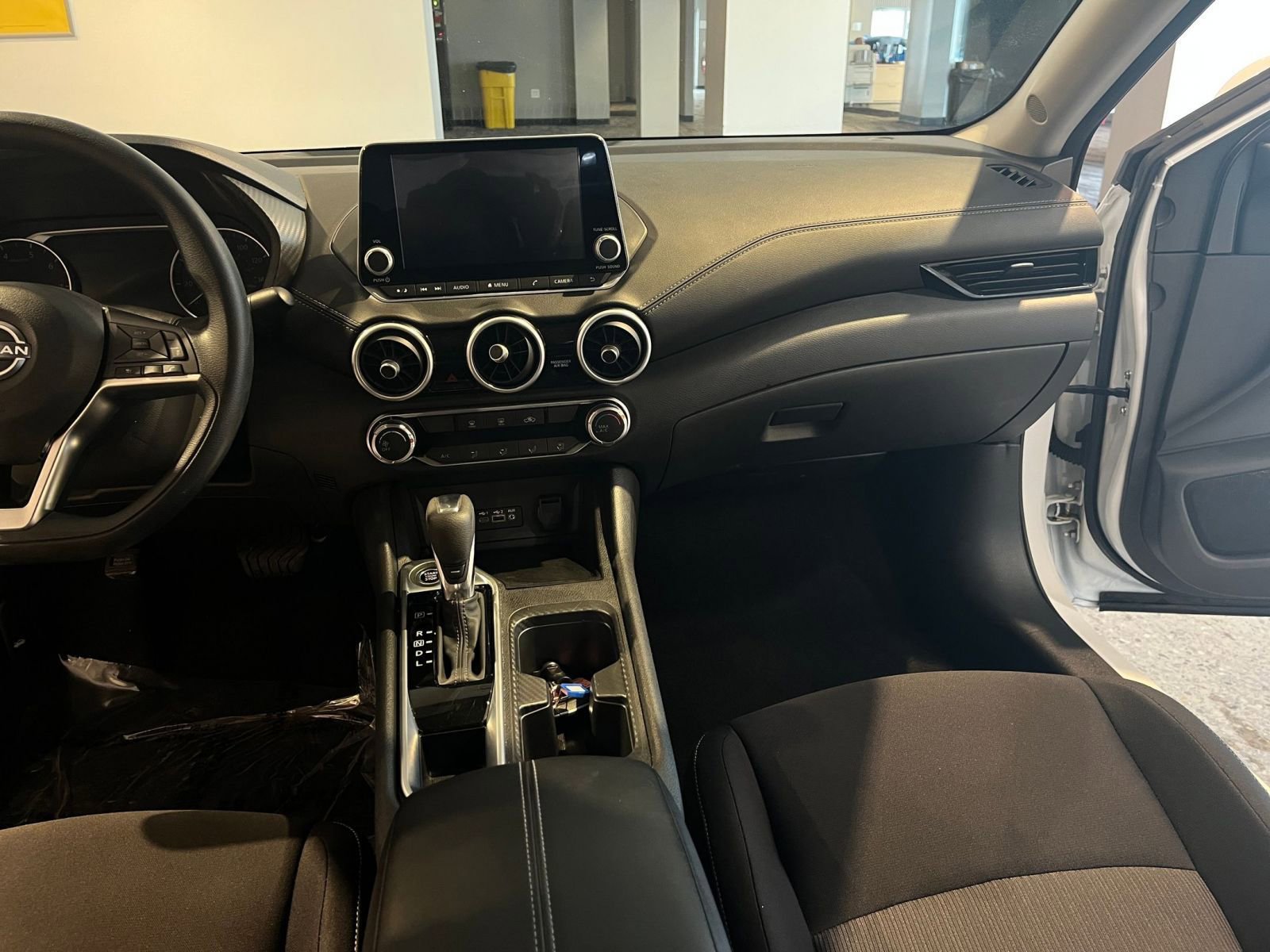 Thumbnail: 2025 Nissan Sentra - 34