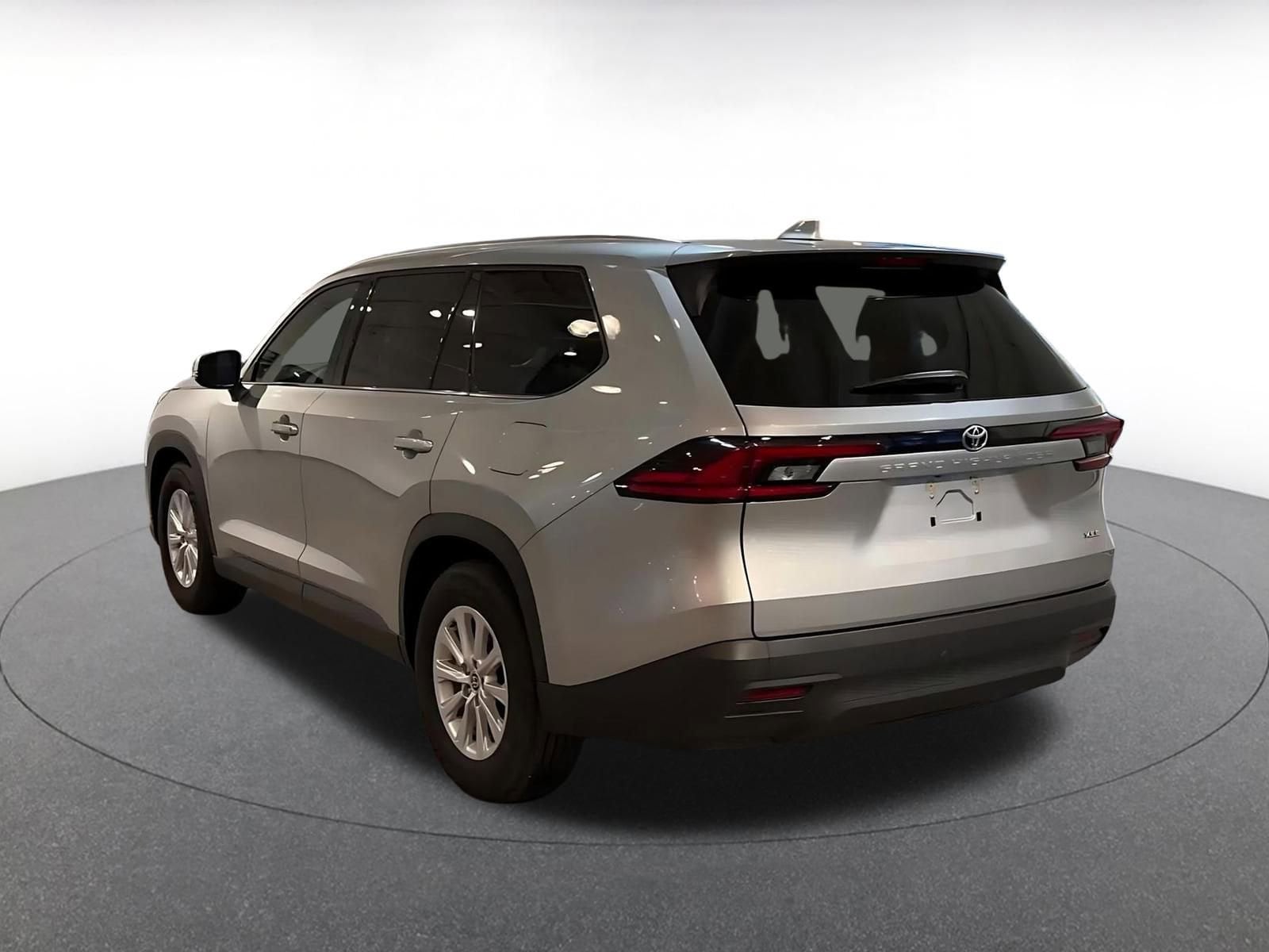 Thumbnail: 2025 Toyota Grand Highlander - 11