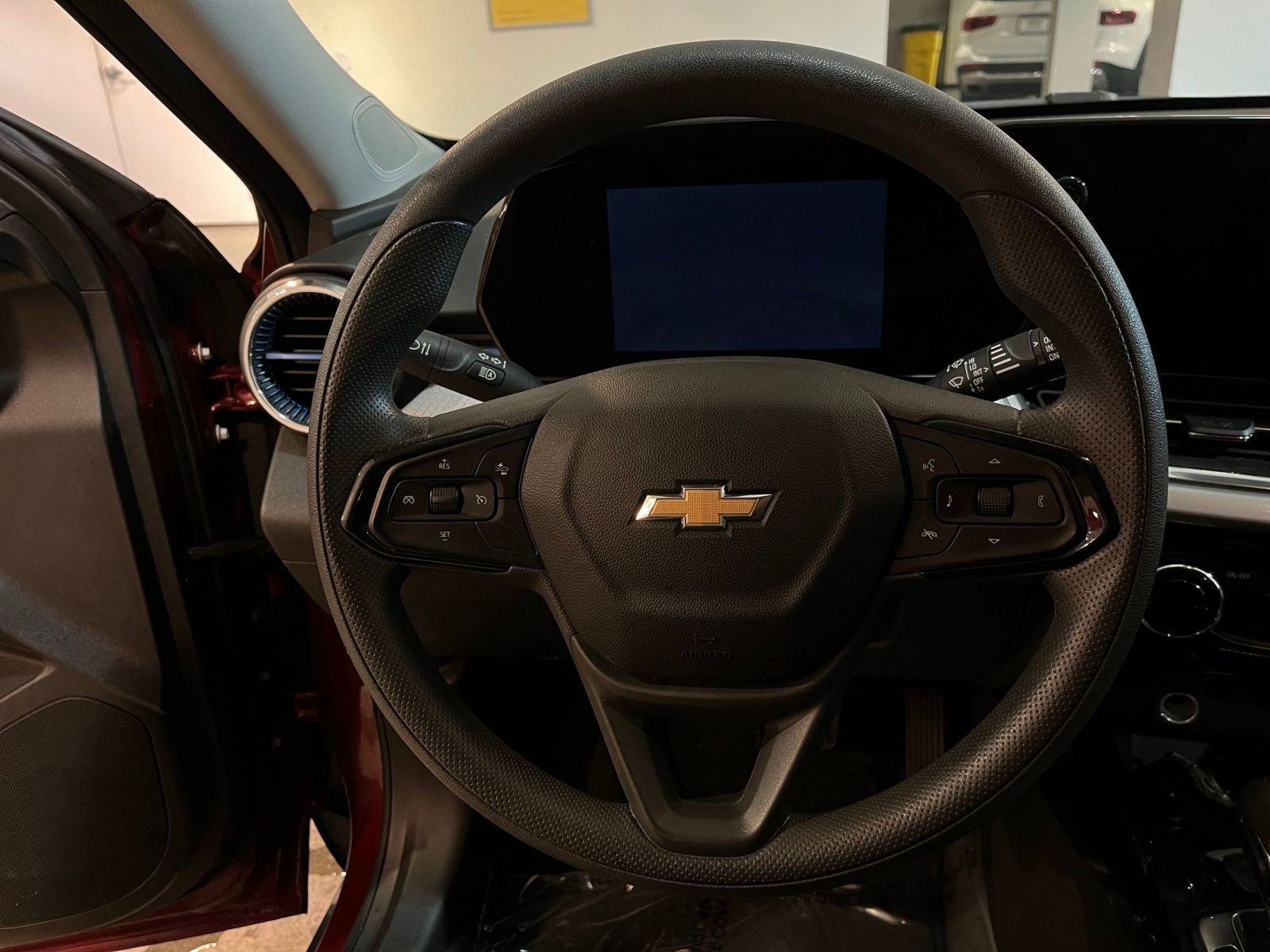 Thumbnail: 2025 Chevrolet Trax - 27