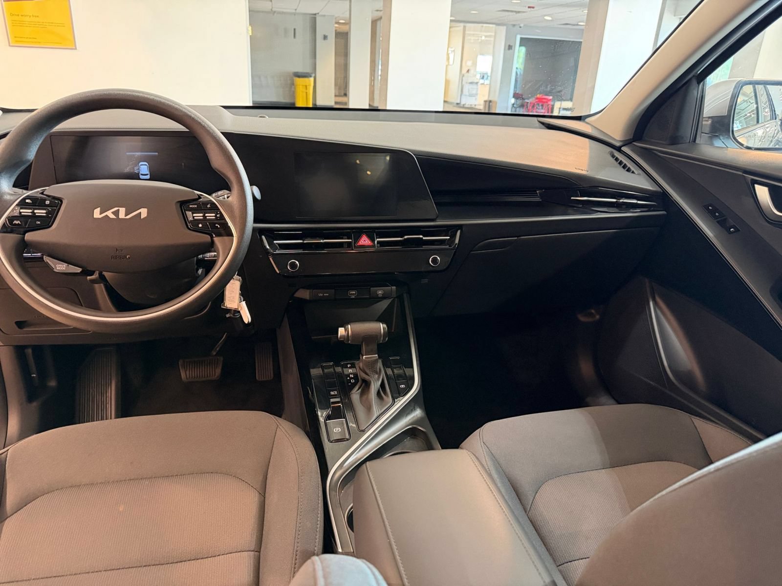 Thumbnail: 2026 Kia Niro - 34