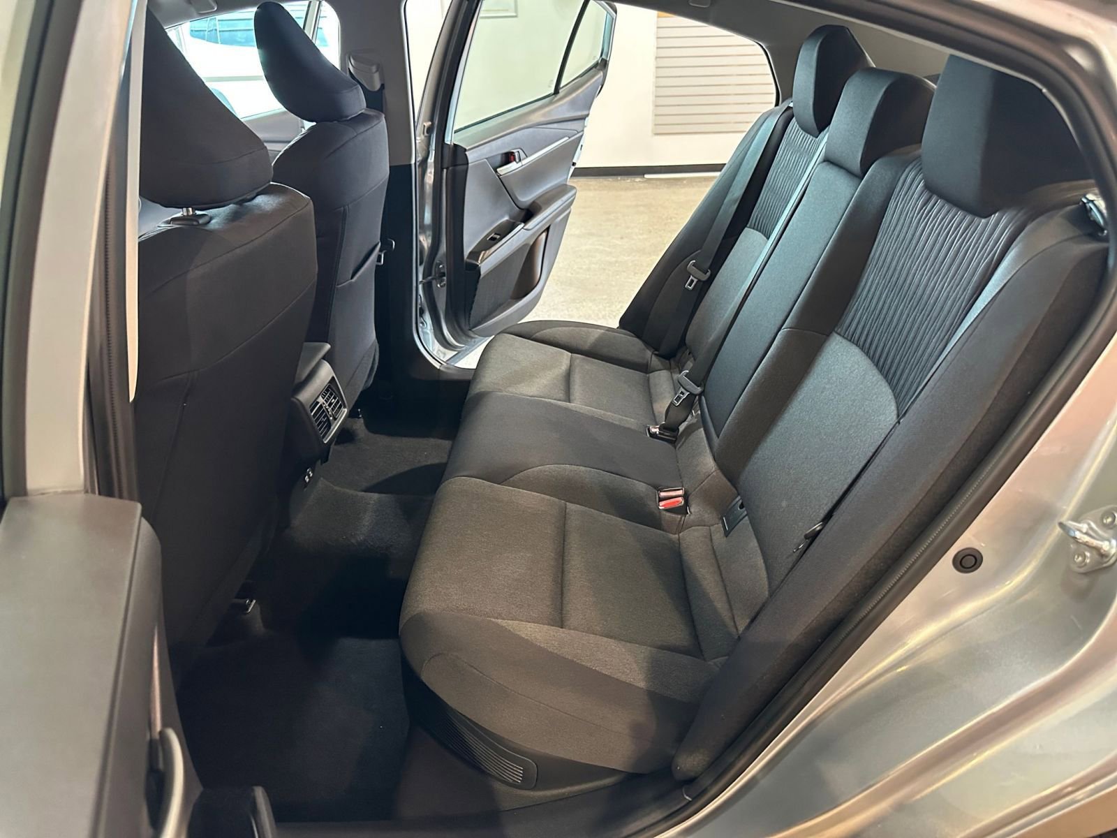 Thumbnail: 2025 Toyota Camry - 25