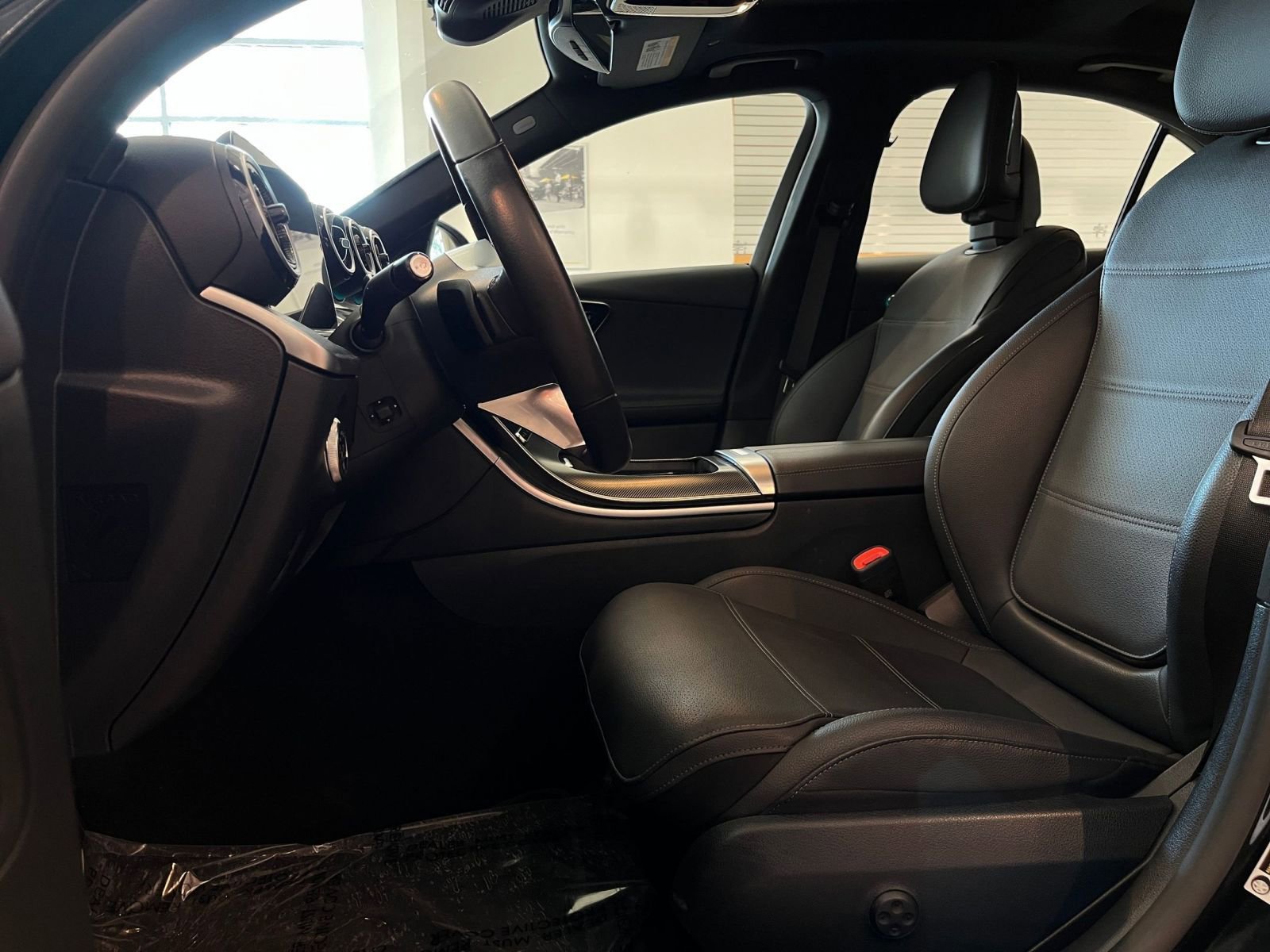 Thumbnail: 2024 Mercedes-Benz C-Class - 27