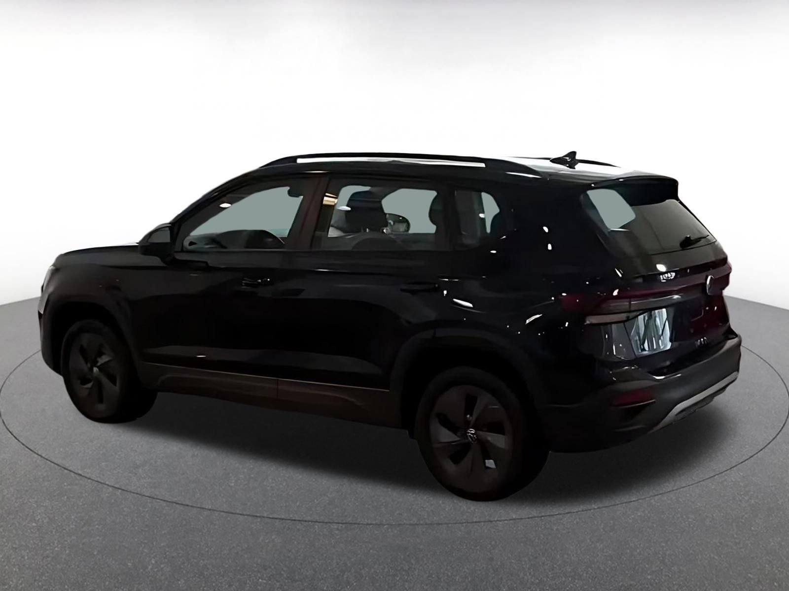 Thumbnail: 2026 Volkswagen Taos - 12