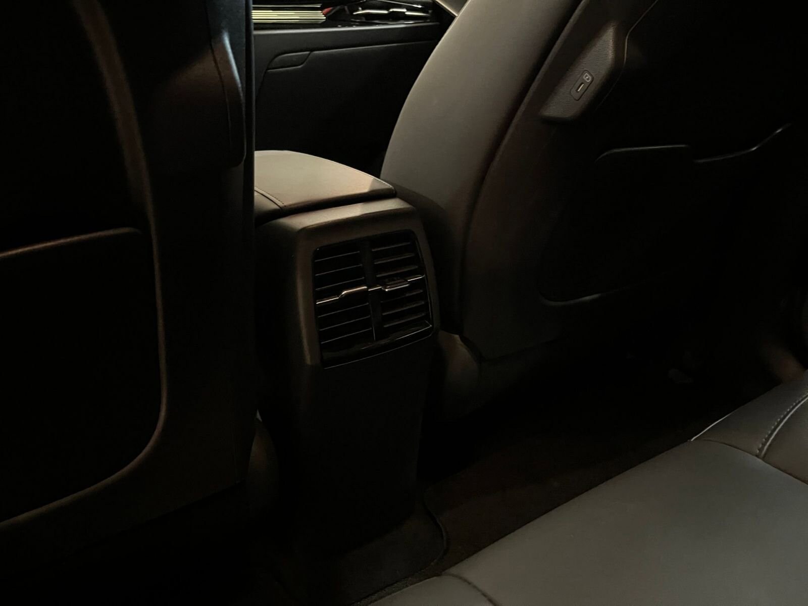 Thumbnail: 2023 Kia Niro - 29