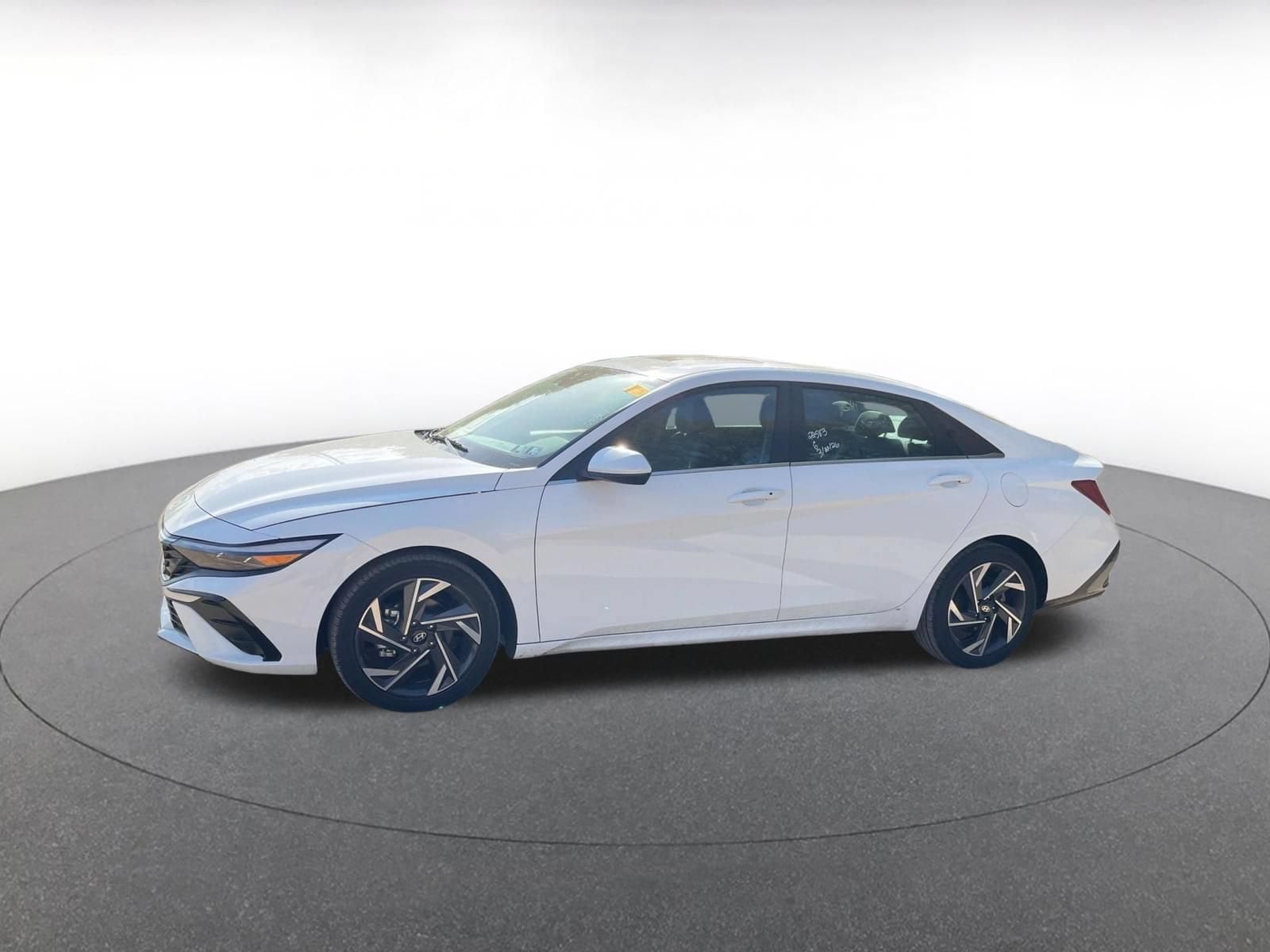 Thumbnail: 2025 Hyundai Elantra - 8