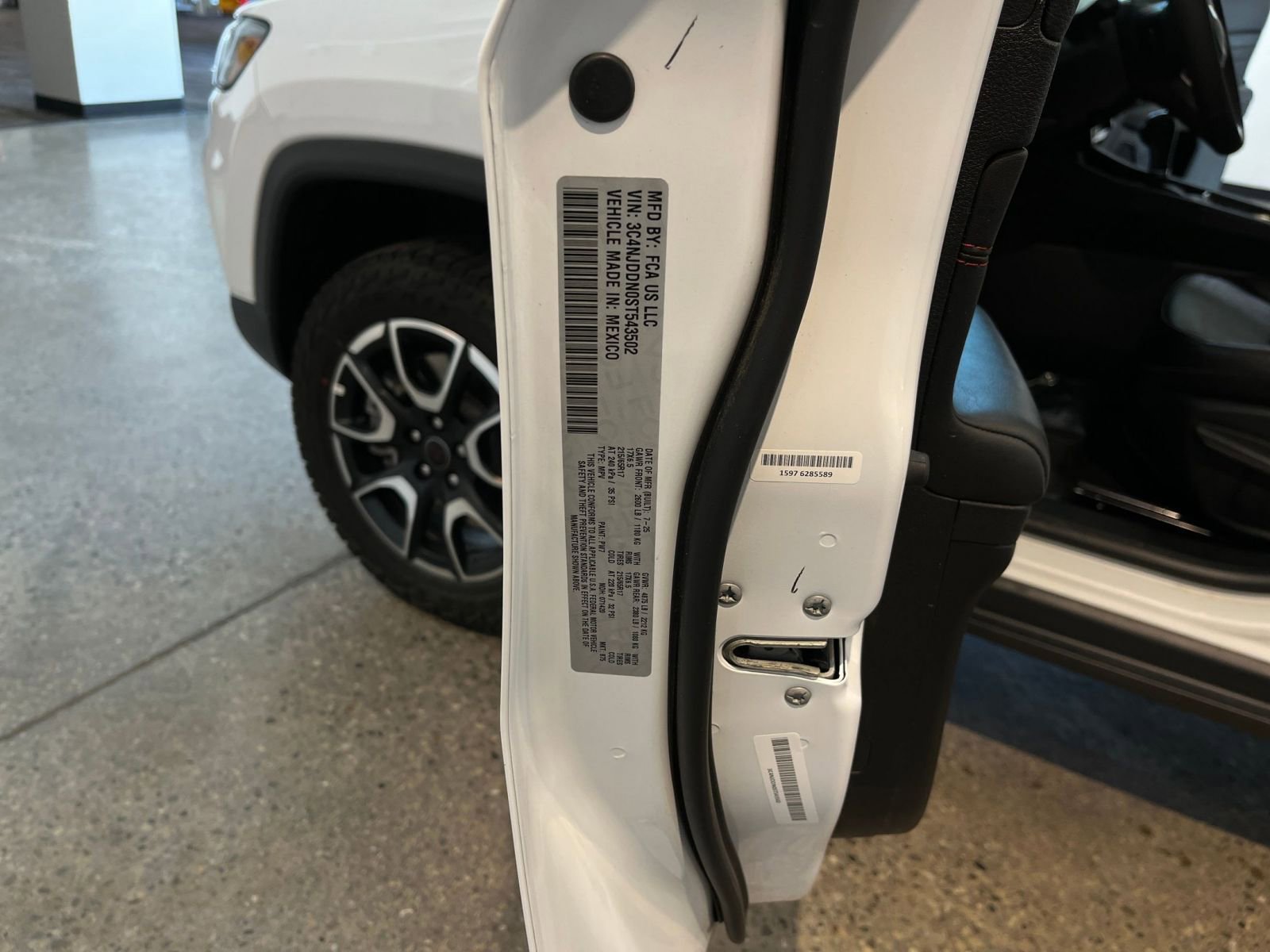 Thumbnail: 2025 Jeep Compass - 29