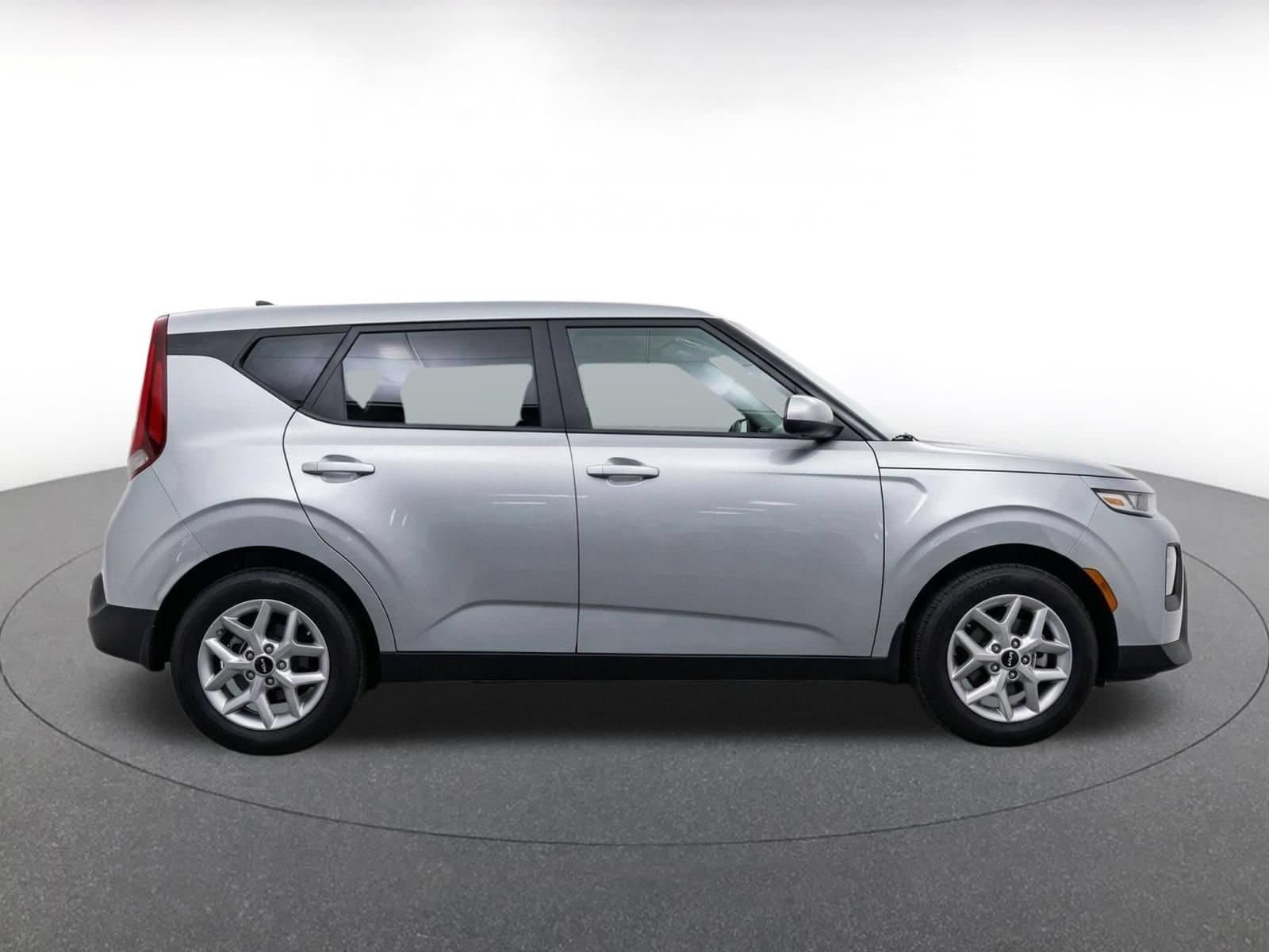 Thumbnail: 2025 Kia Soul - 10