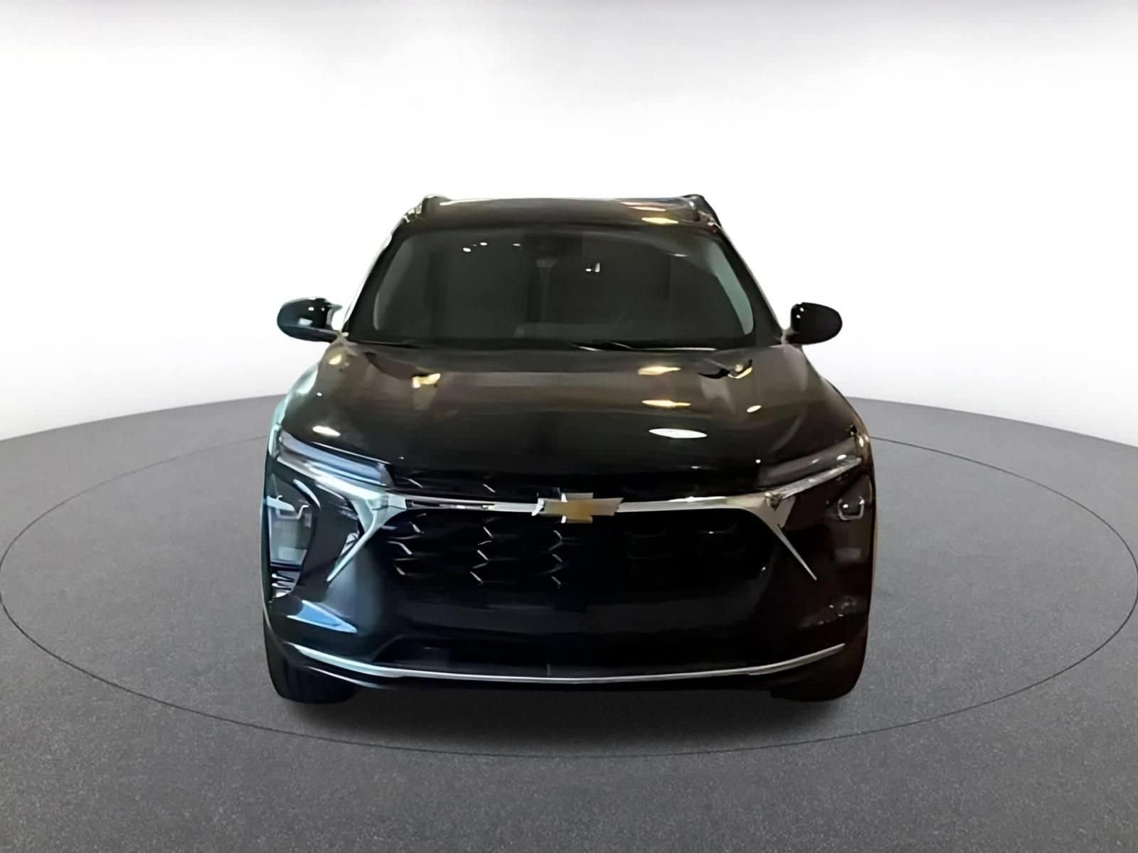 Thumbnail: 2025 Chevrolet Trax - 4