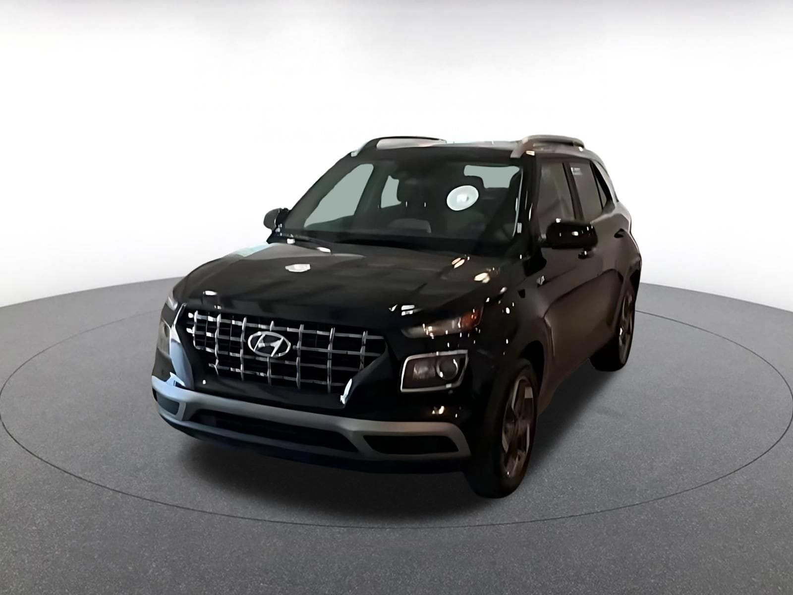 Thumbnail: 2025 Hyundai Venue - 3