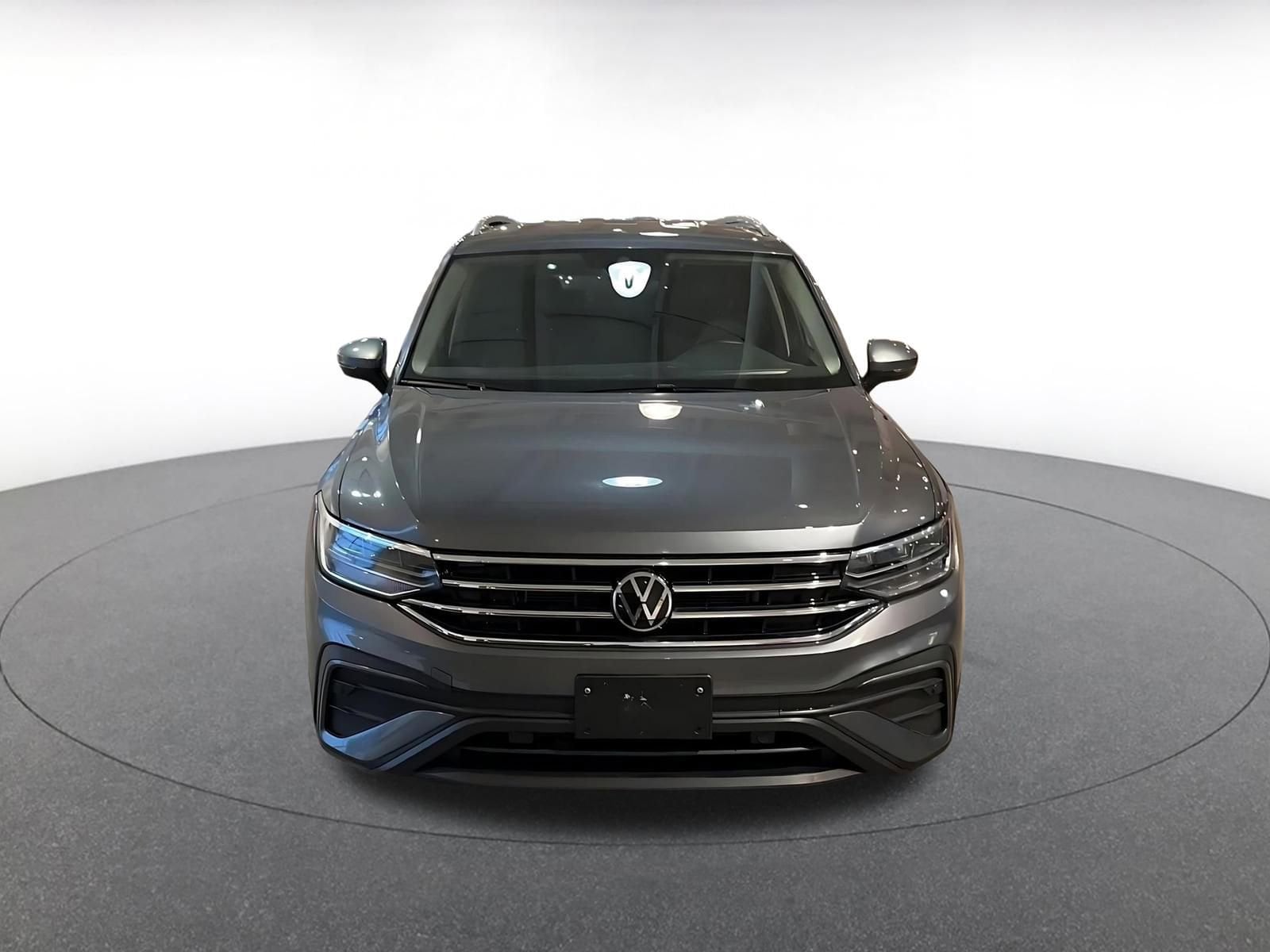 Thumbnail: 2024 Volkswagen Tiguan - 4