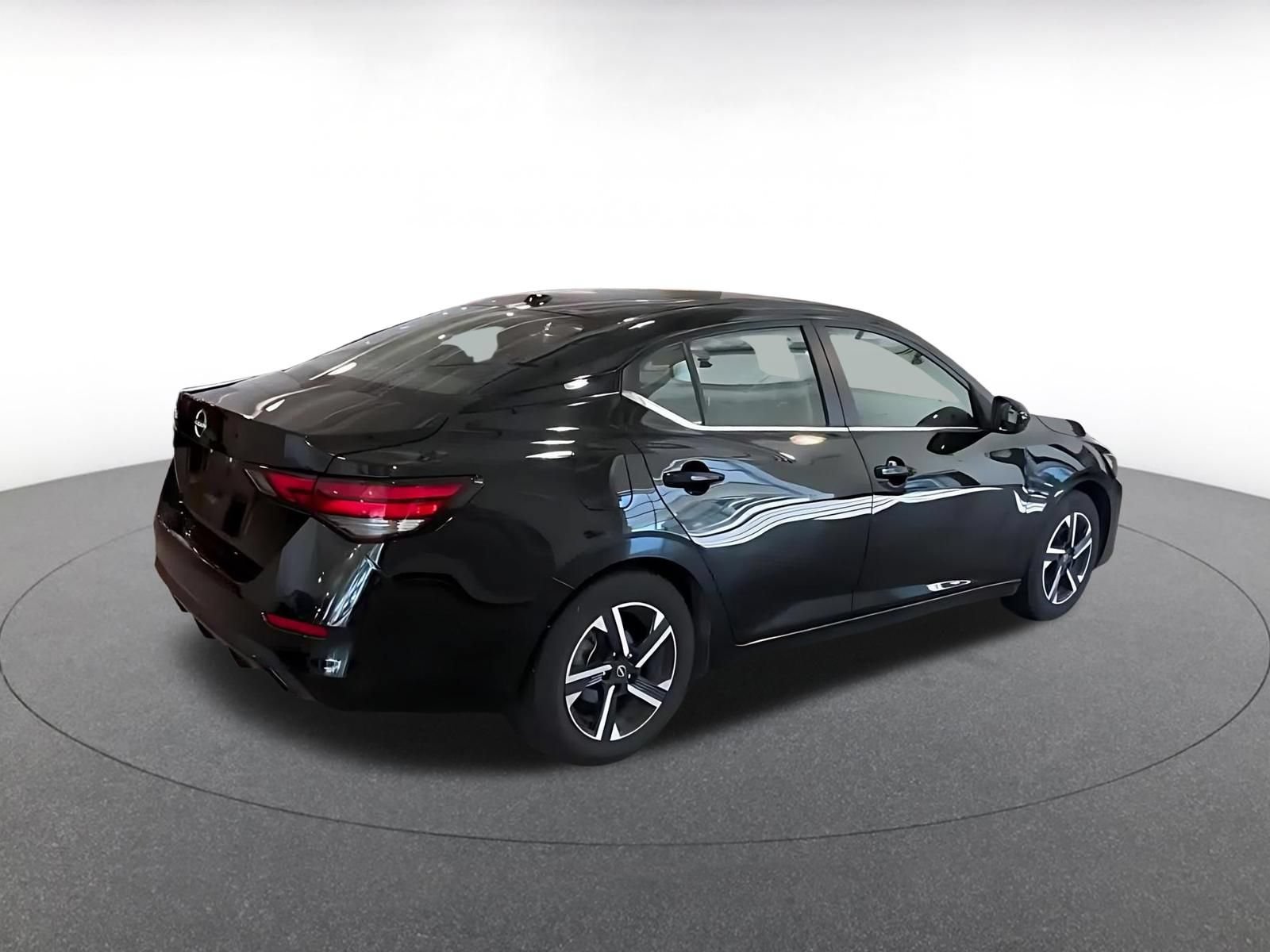 Thumbnail: 2025 Nissan Sentra - 12
