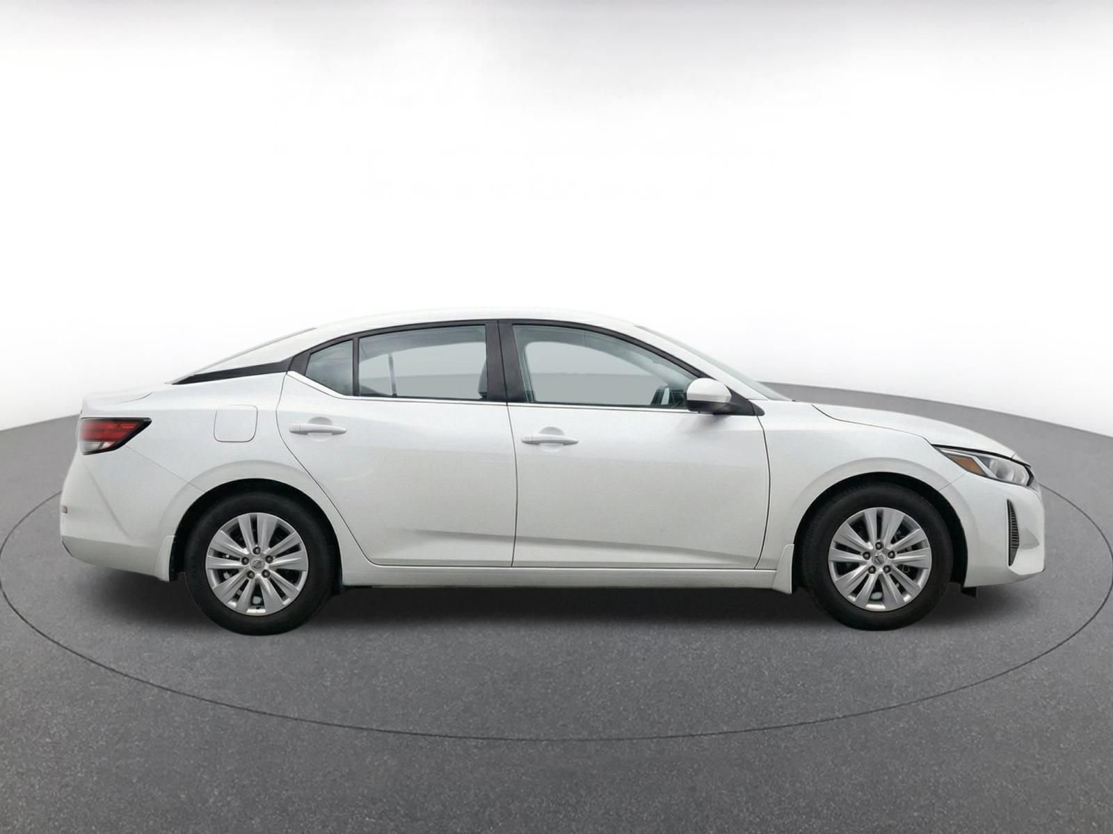 Thumbnail: 2025 Nissan Sentra - 10